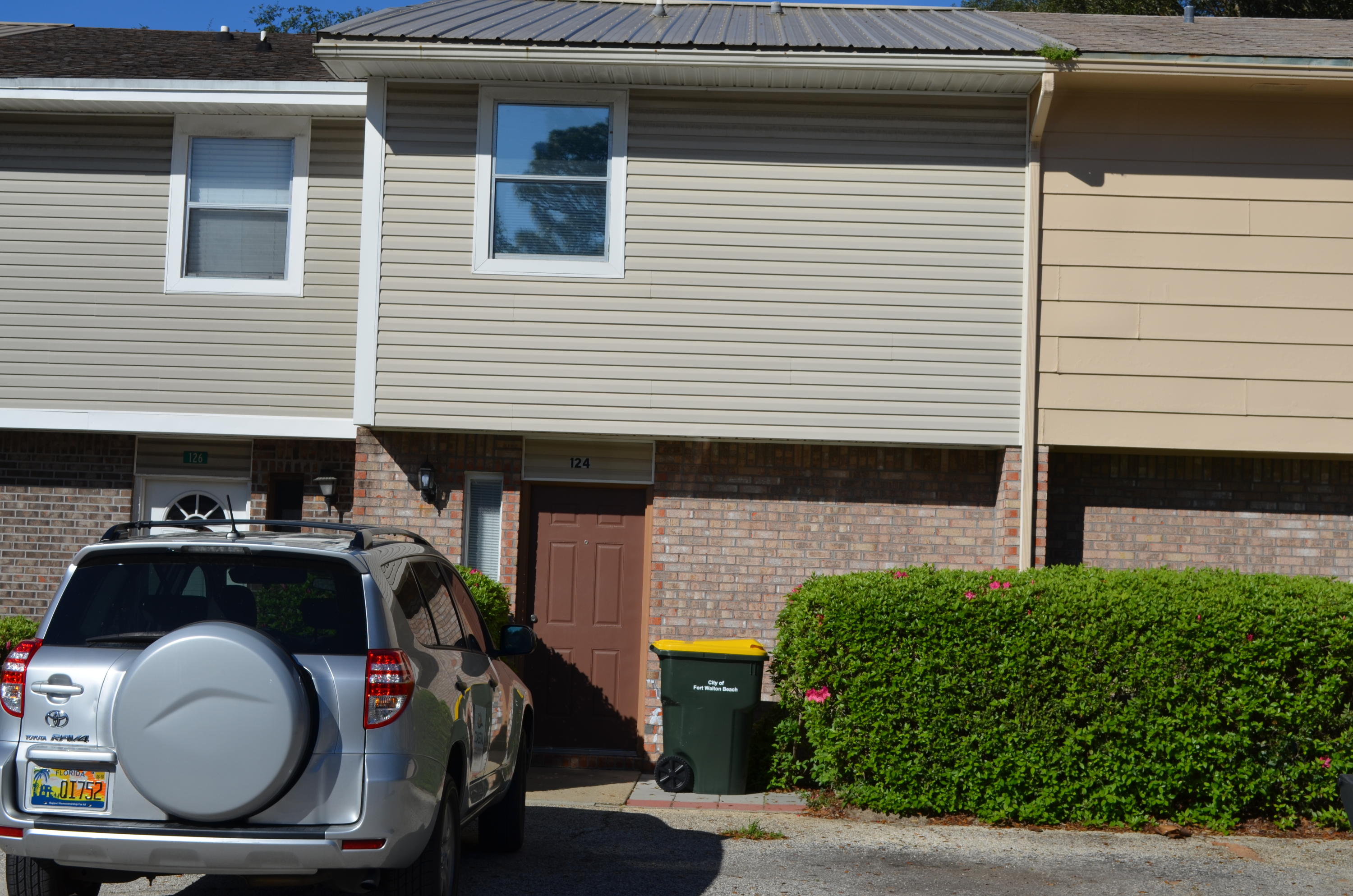 SCOTTWOOD - Residential Lease