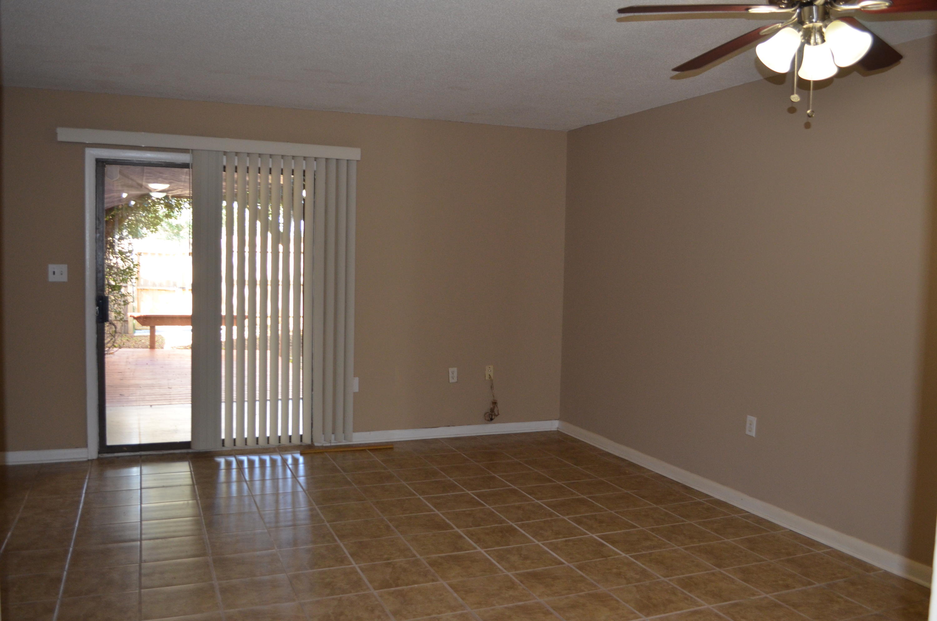 SCOTTWOOD - Residential Lease