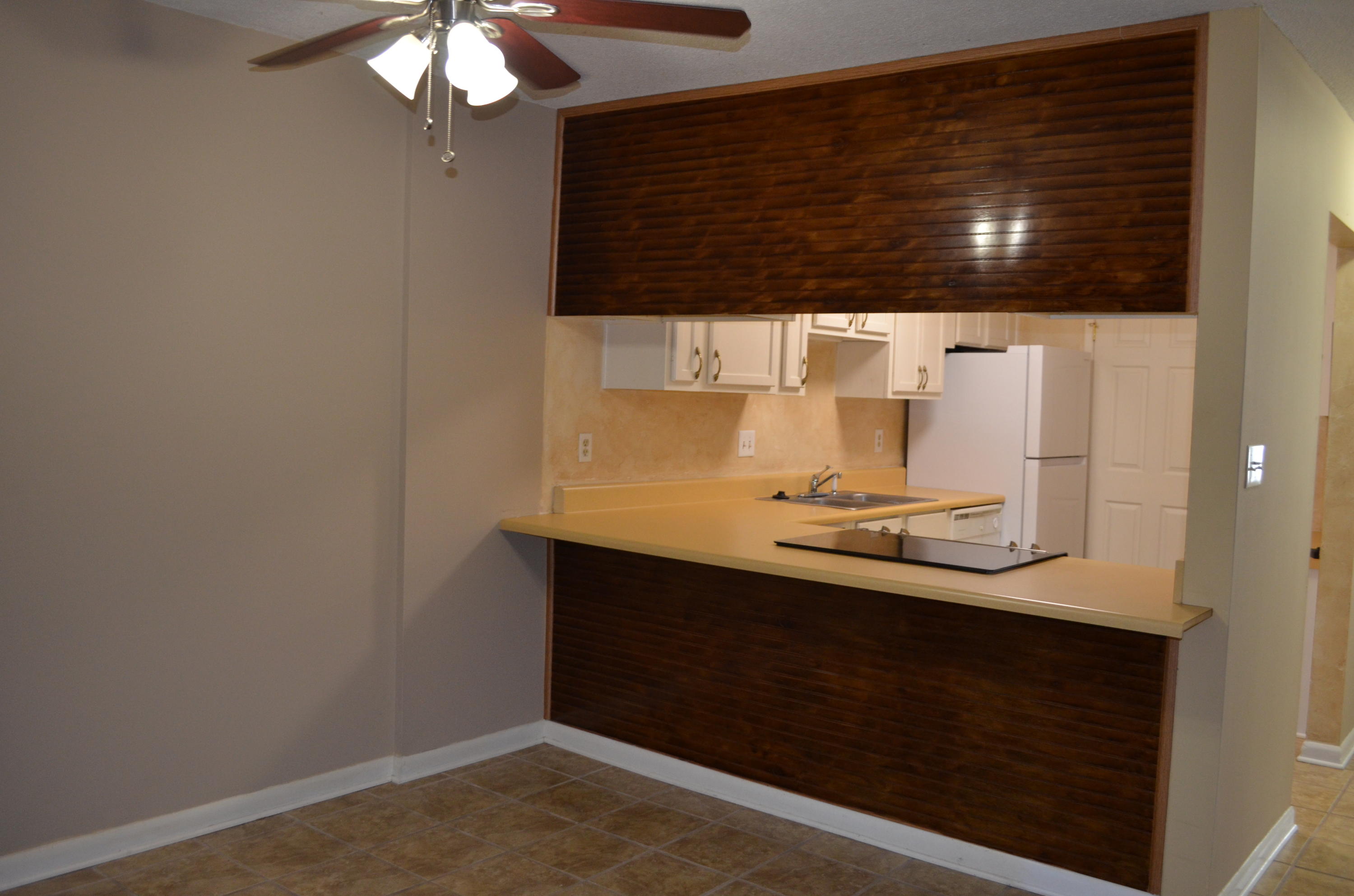 SCOTTWOOD - Residential Lease