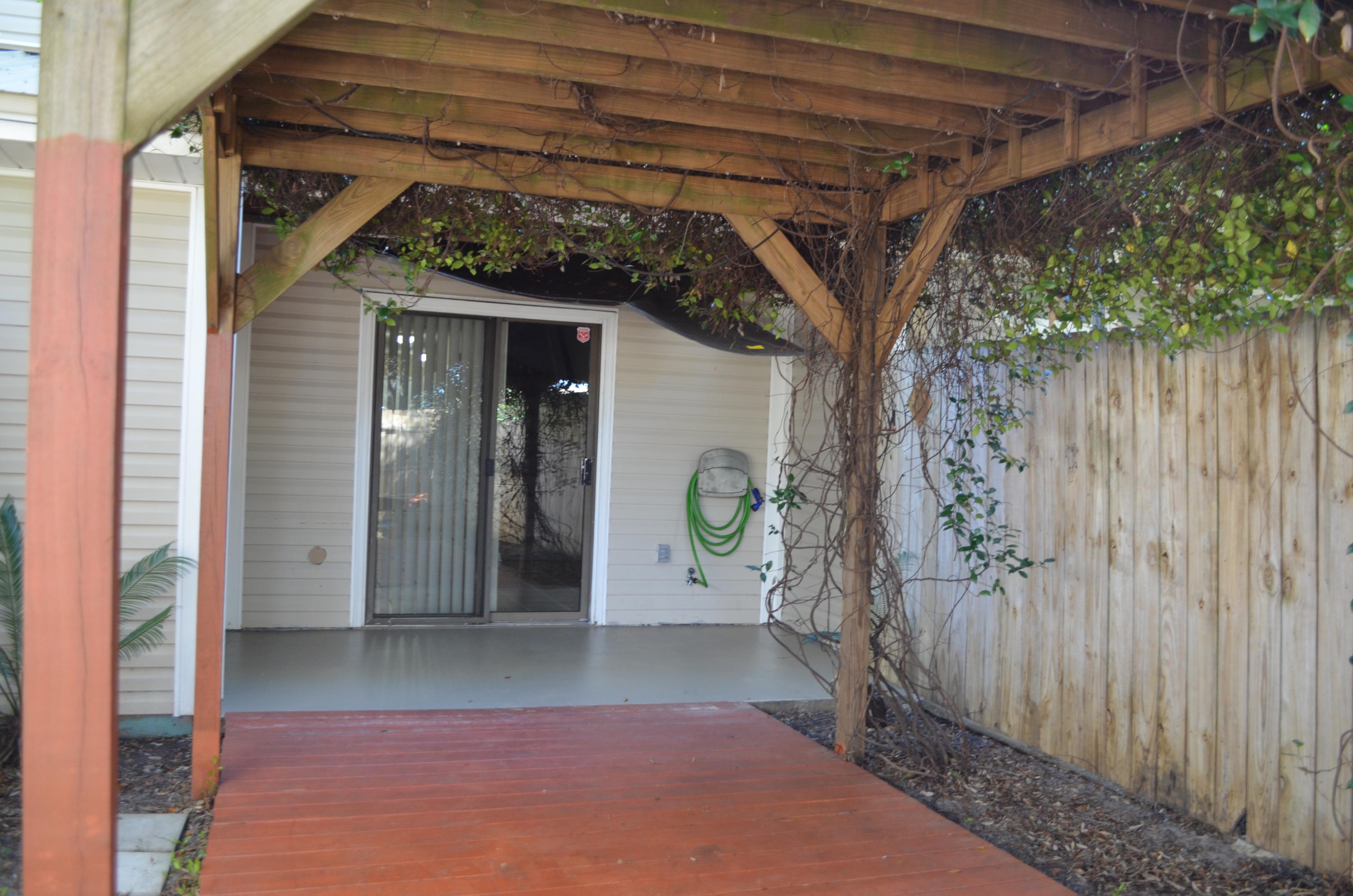SCOTTWOOD - Residential Lease