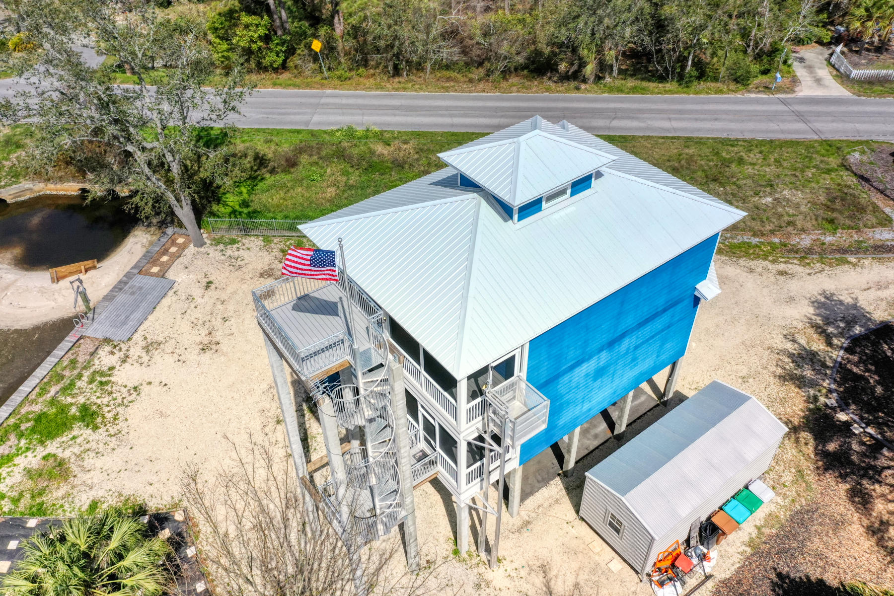 ORIOLE BEACH - Residential