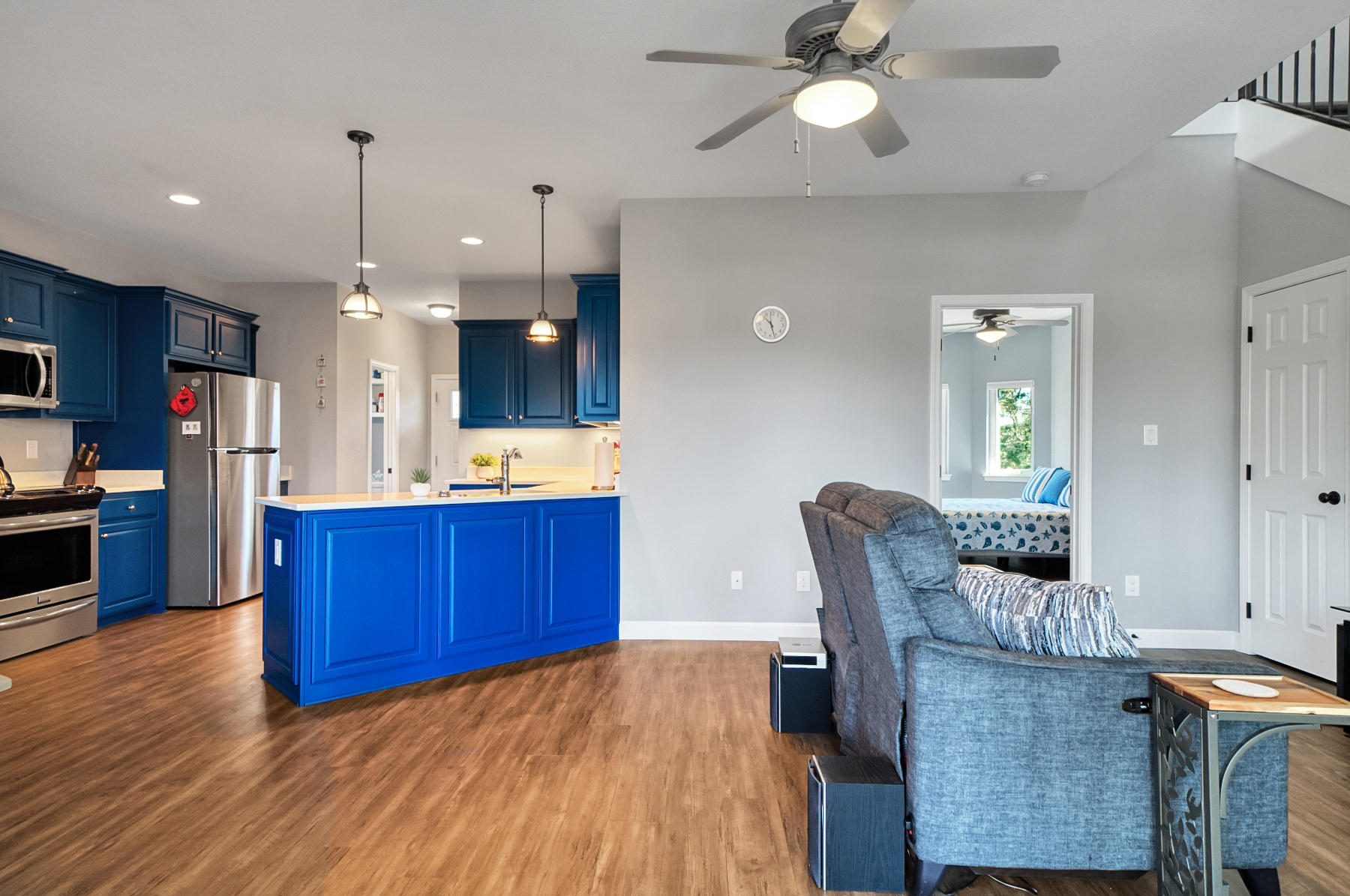 ORIOLE BEACH - Residential