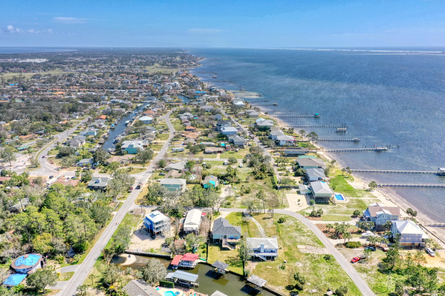 ORIOLE BEACH - Residential