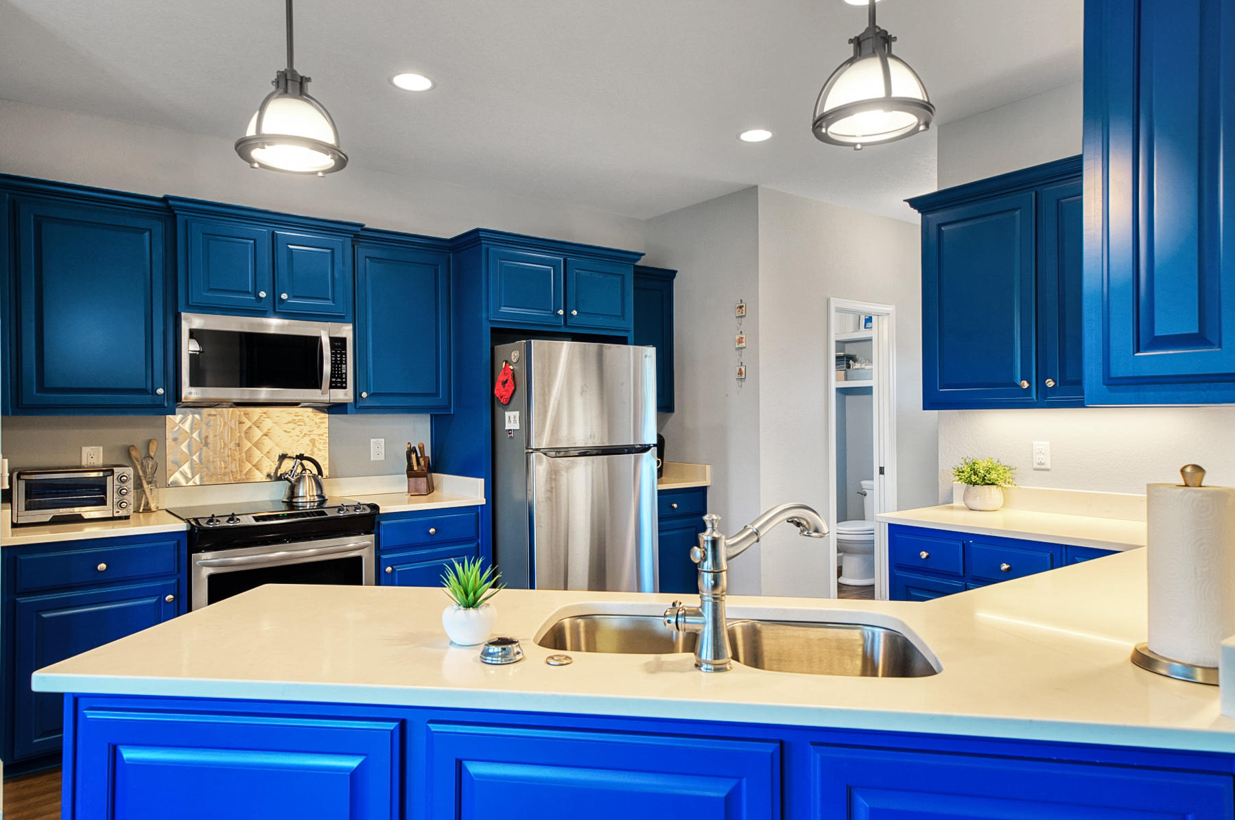 ORIOLE BEACH - Residential