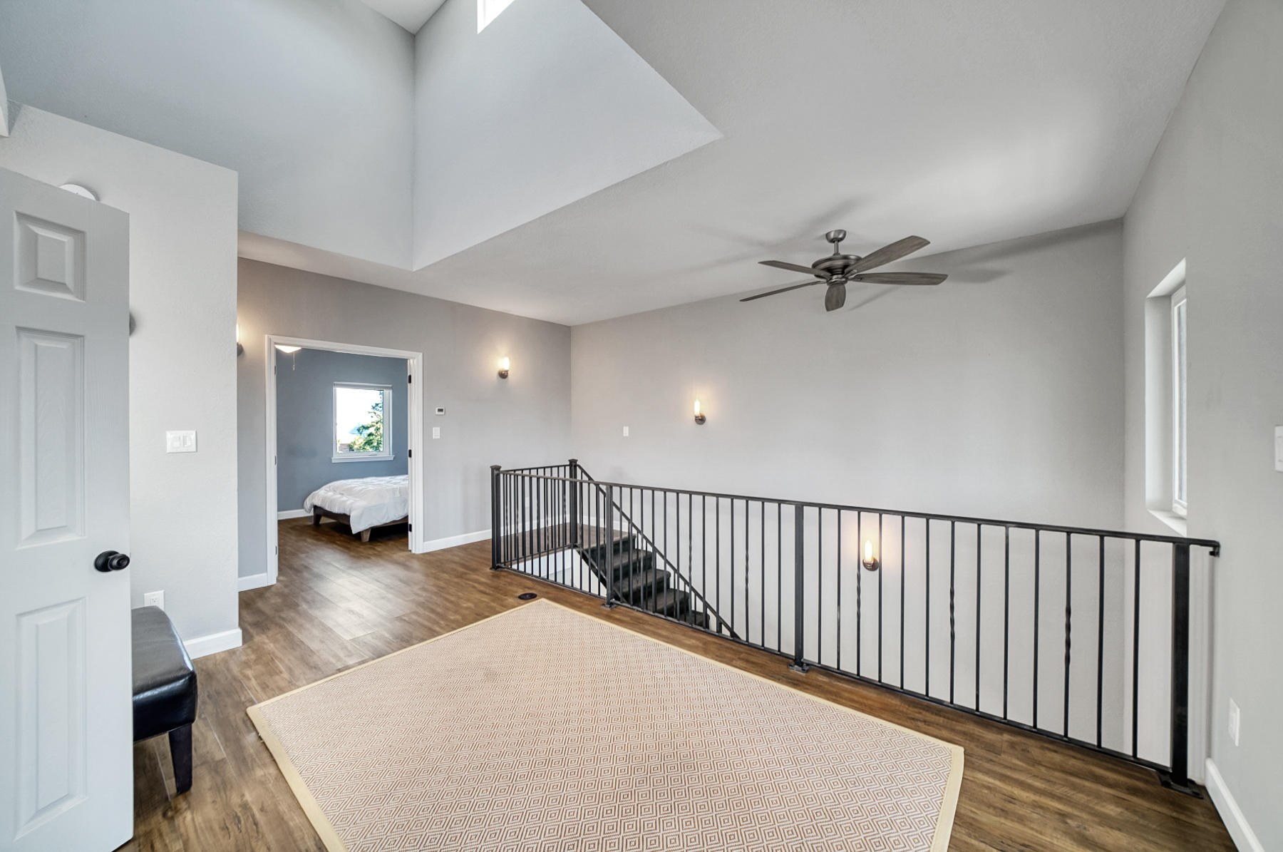 ORIOLE BEACH - Residential