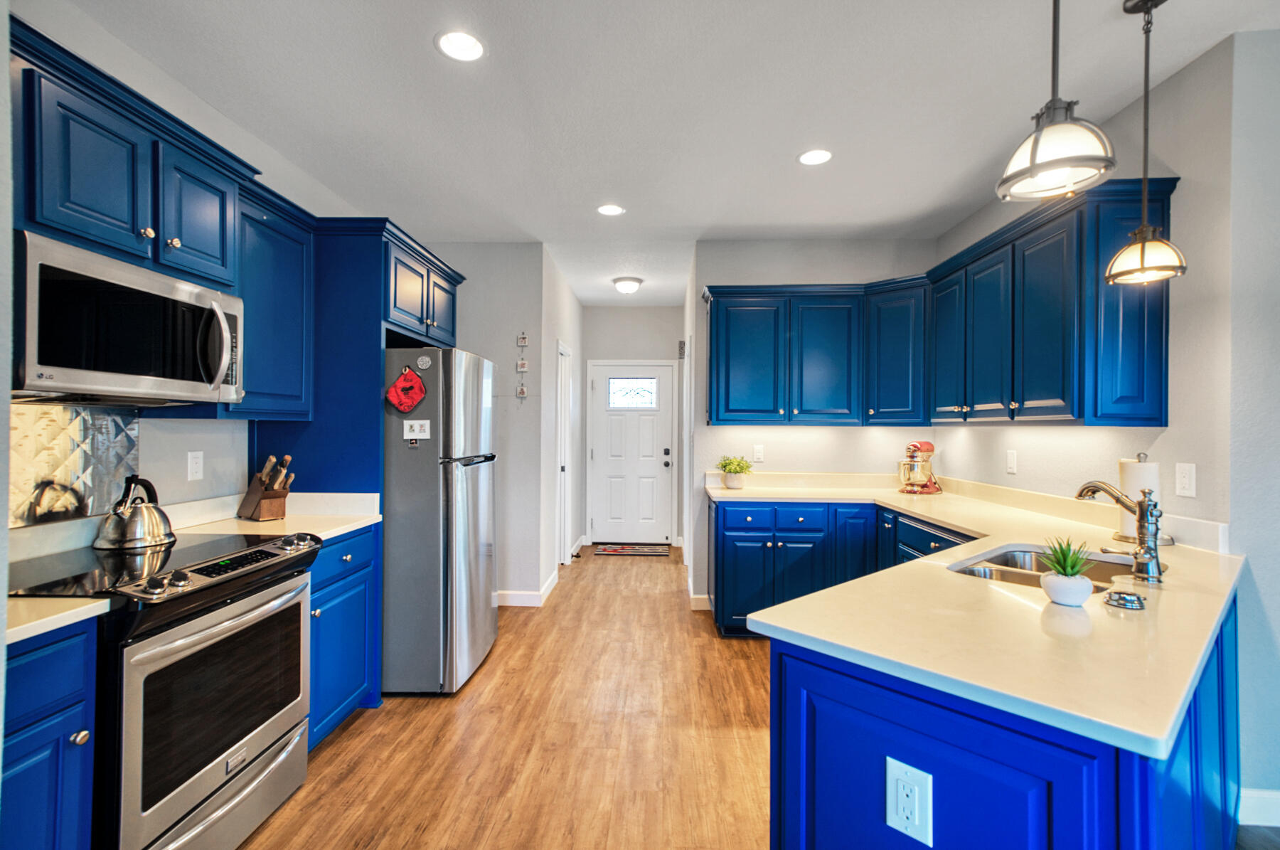 ORIOLE BEACH - Residential