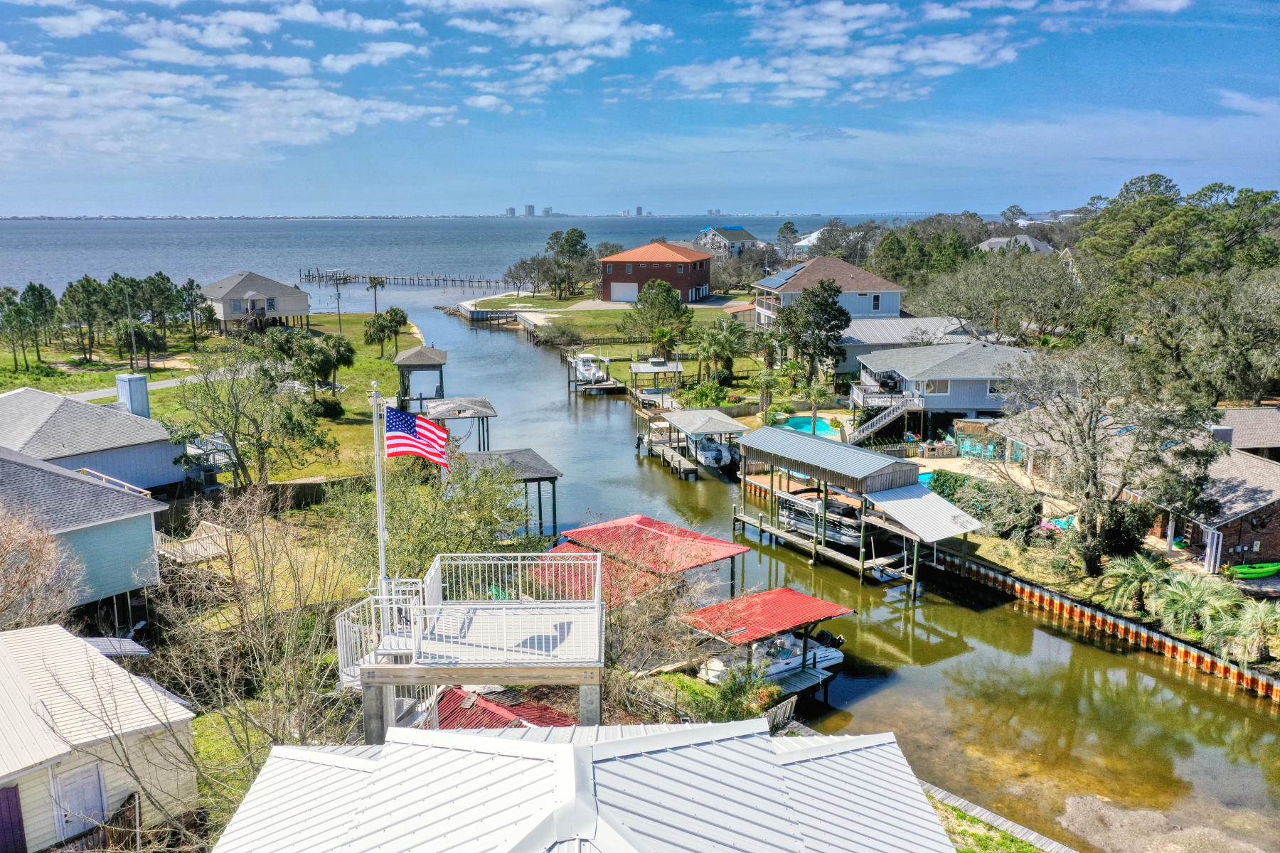 ORIOLE BEACH - Residential