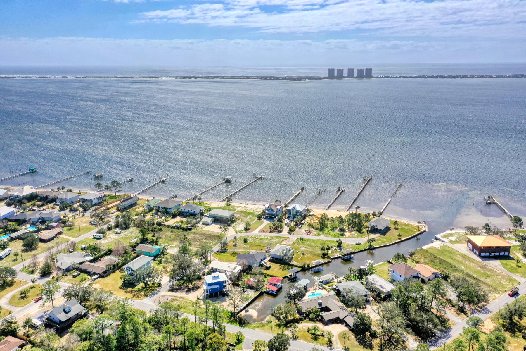 ORIOLE BEACH - Residential