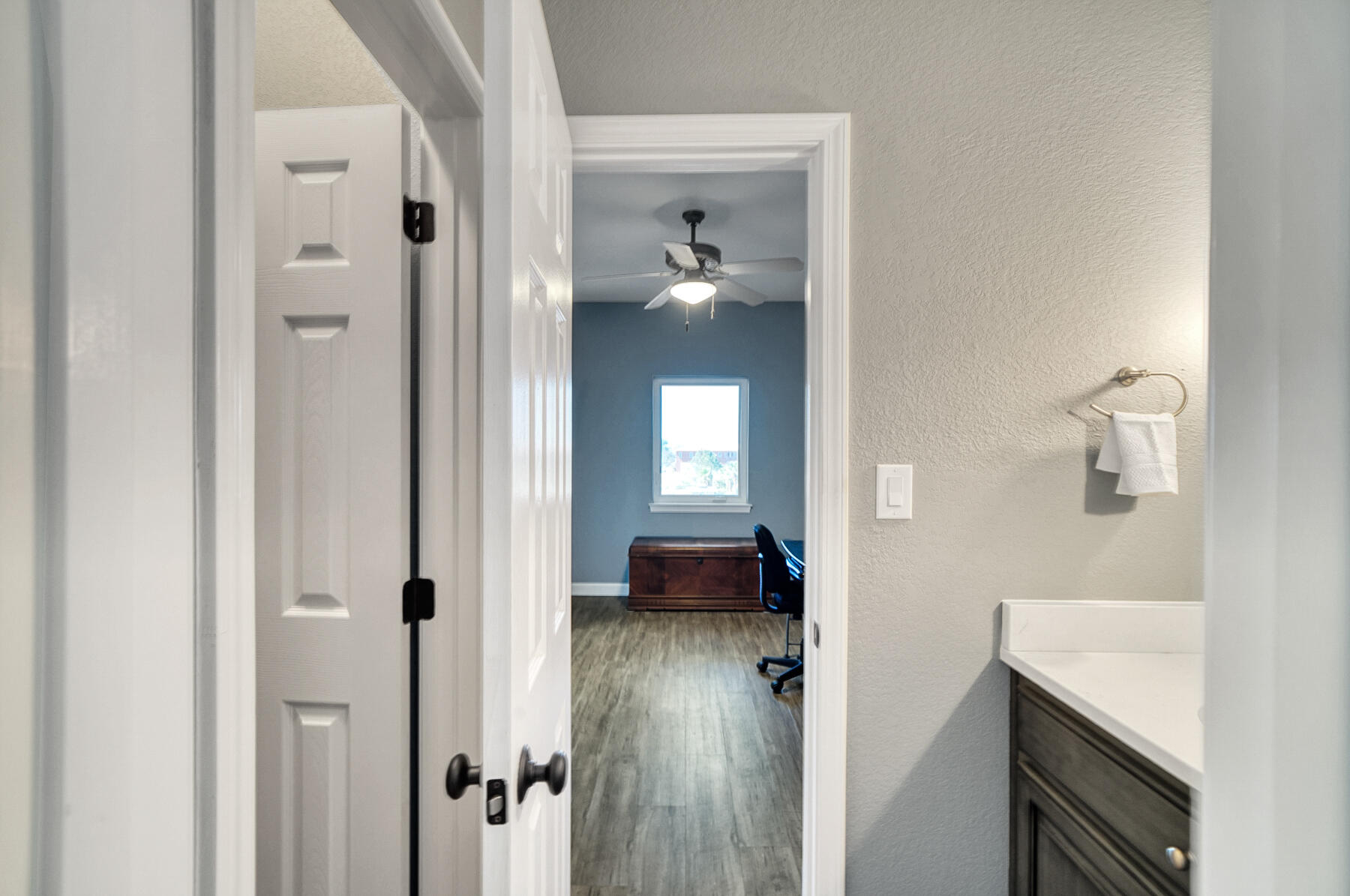 ORIOLE BEACH - Residential
