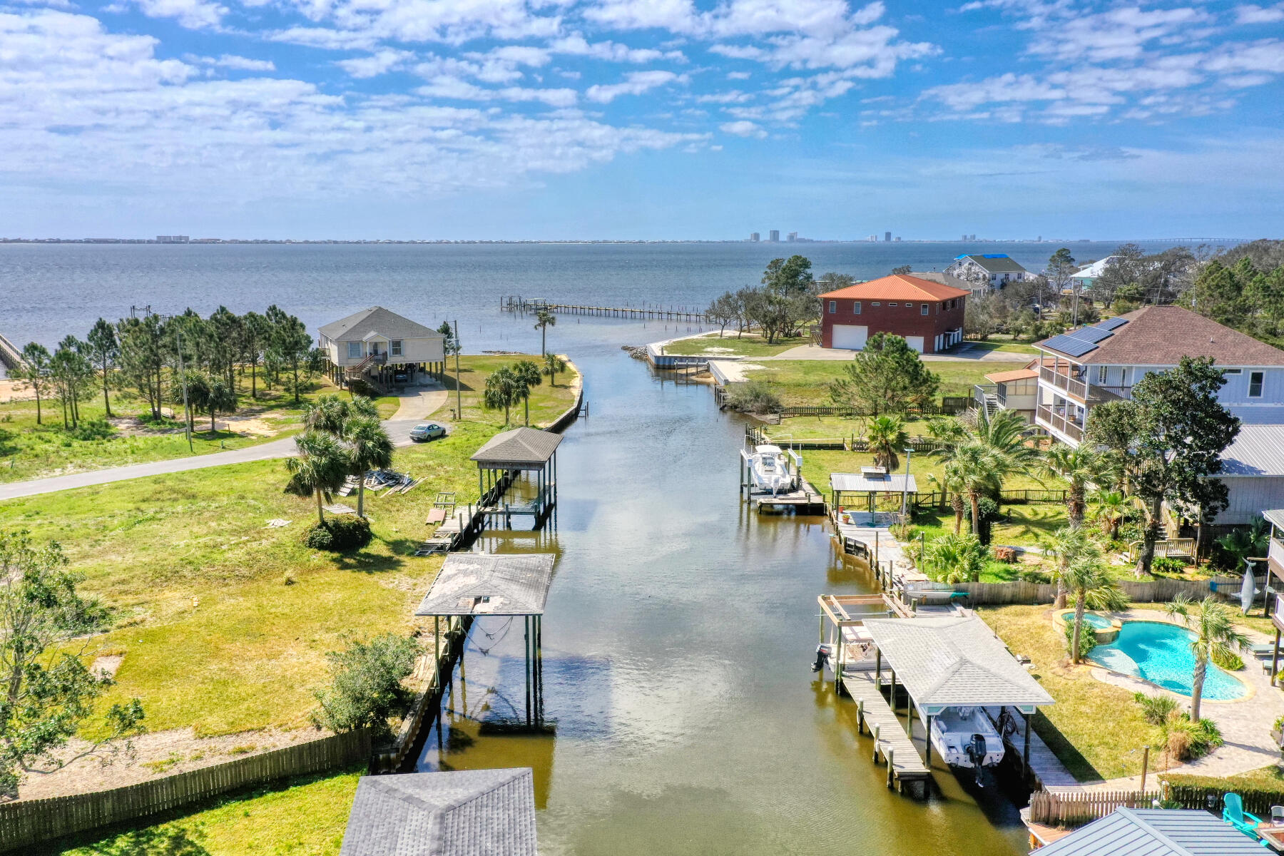 ORIOLE BEACH - Residential