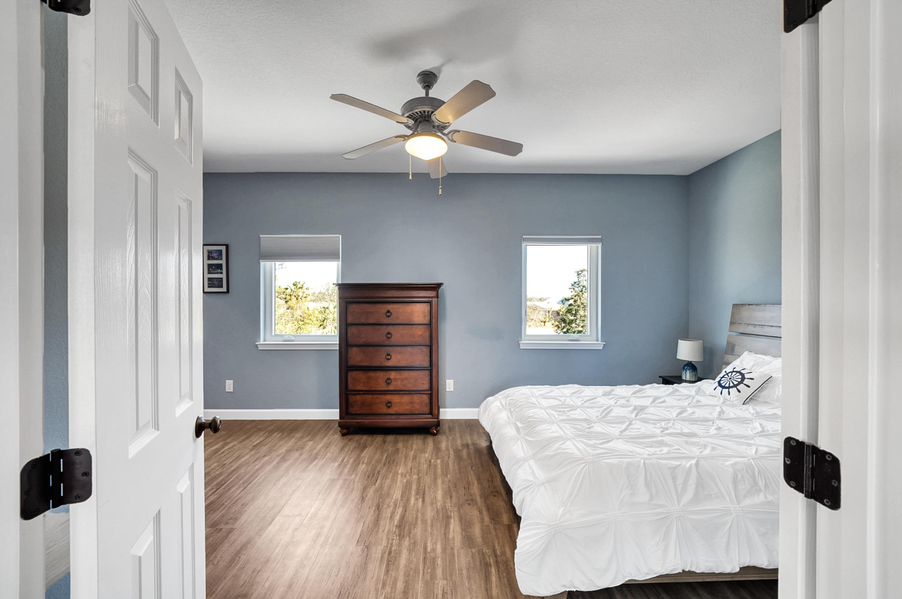 ORIOLE BEACH - Residential