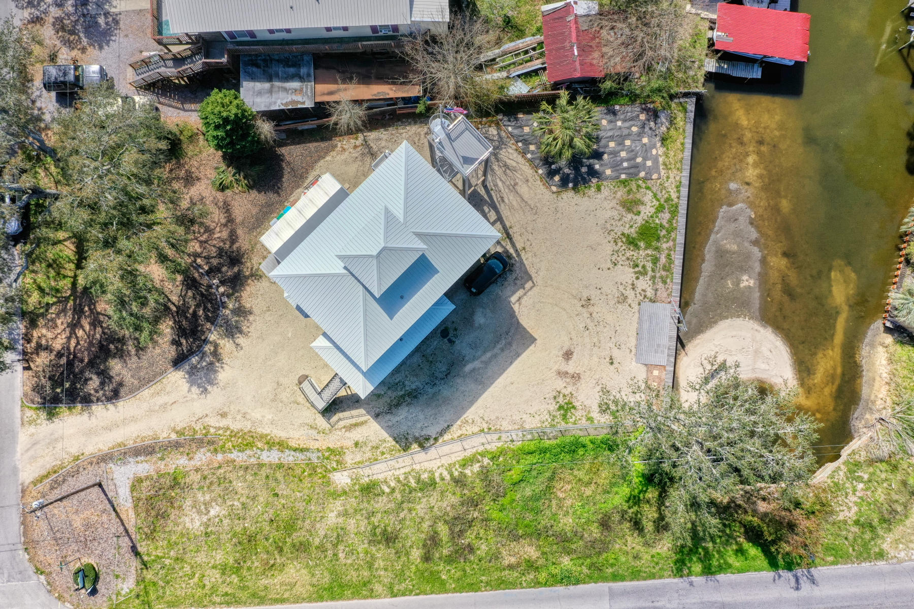ORIOLE BEACH - Residential