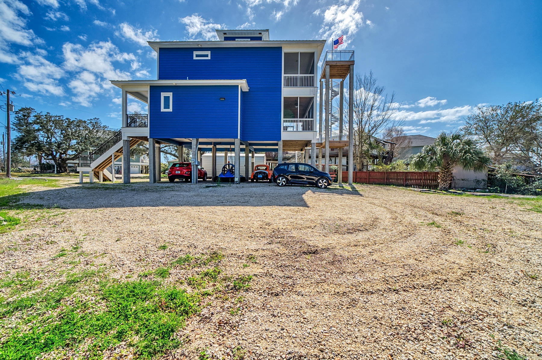 ORIOLE BEACH - Residential