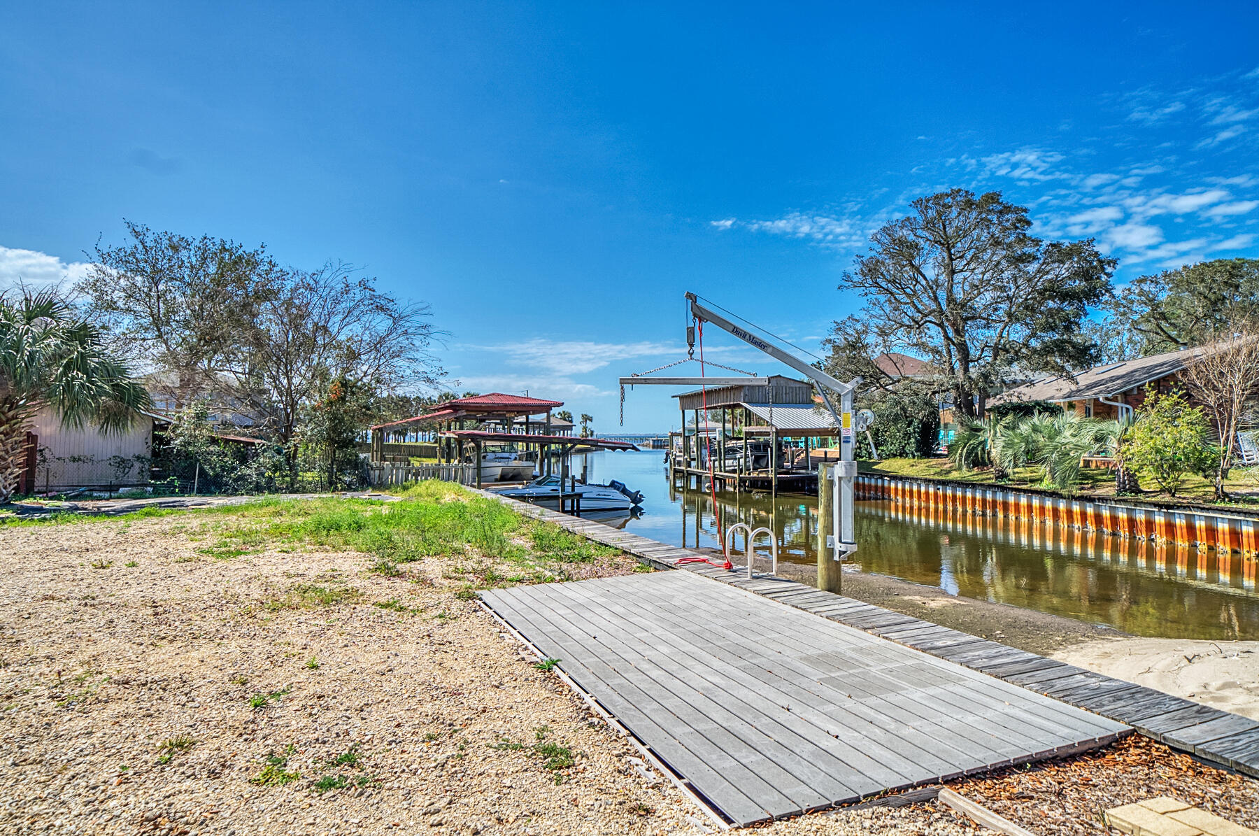 ORIOLE BEACH - Residential
