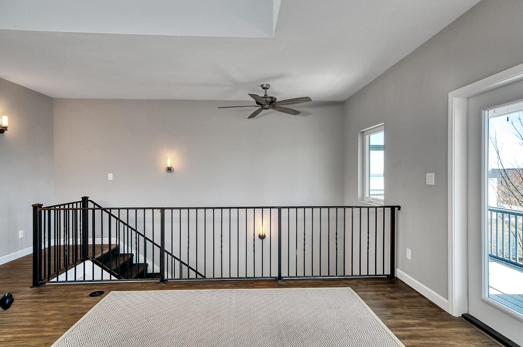 ORIOLE BEACH - Residential