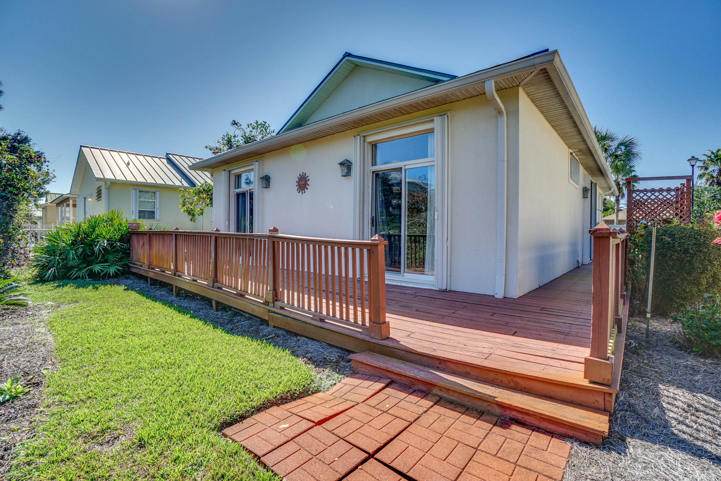 MARAVILLA COTTAGES - Residential