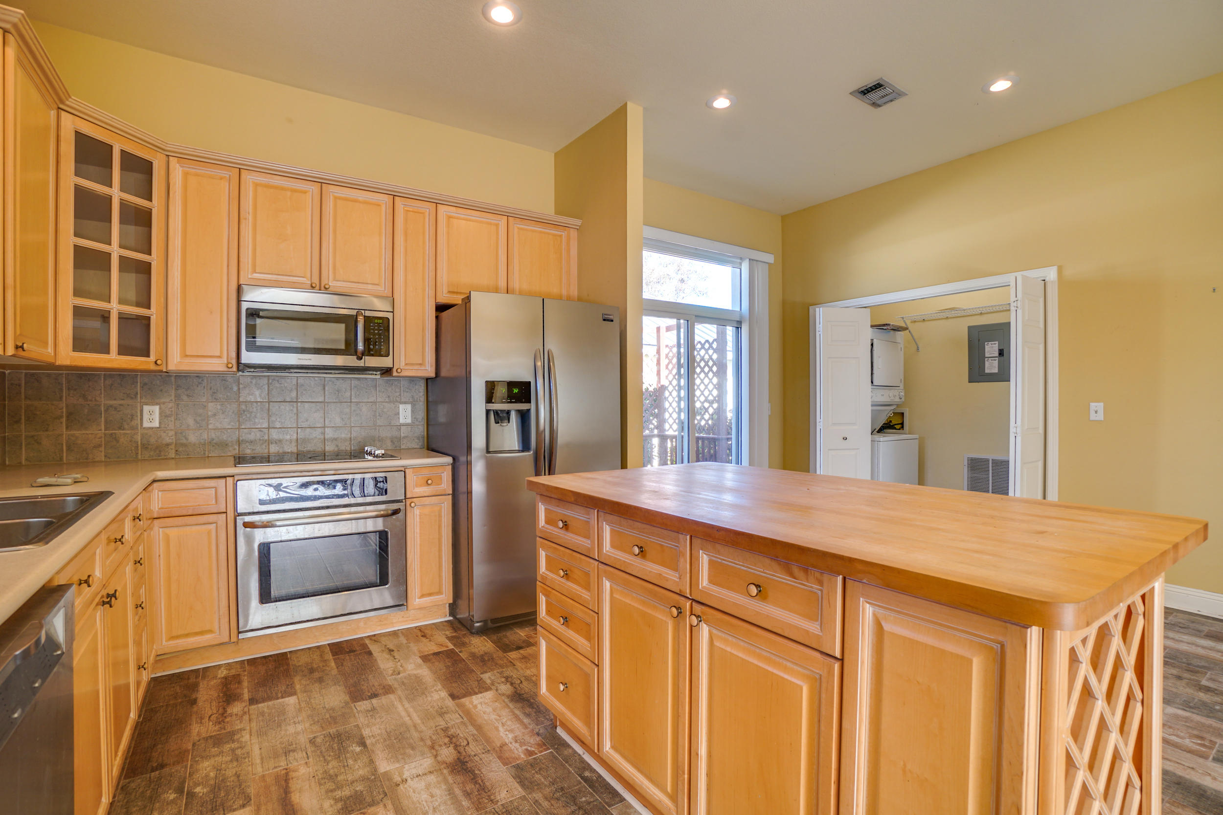 MARAVILLA COTTAGES - Residential