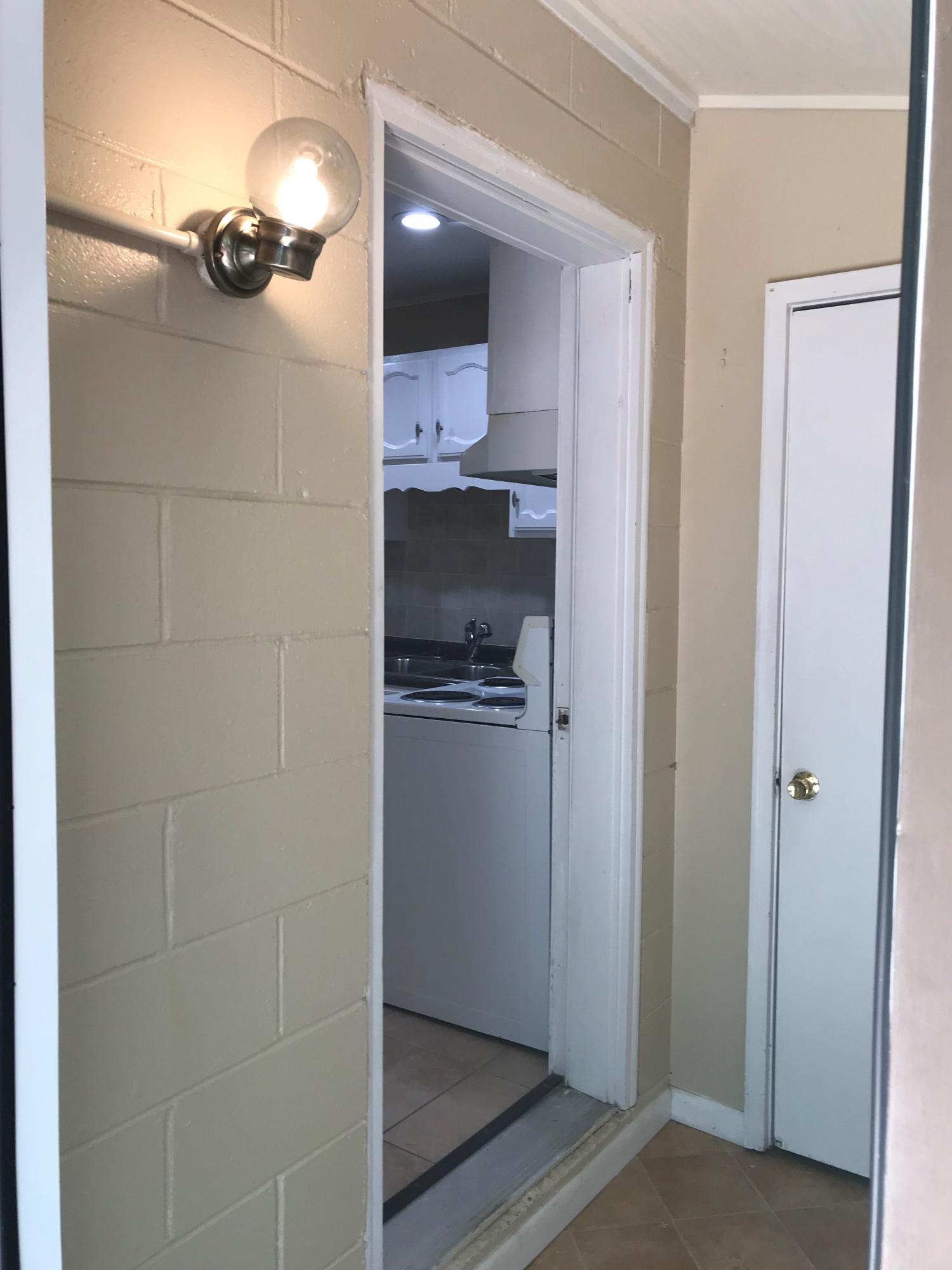 VALPARAISO PINECREST 2 - Residential Lease