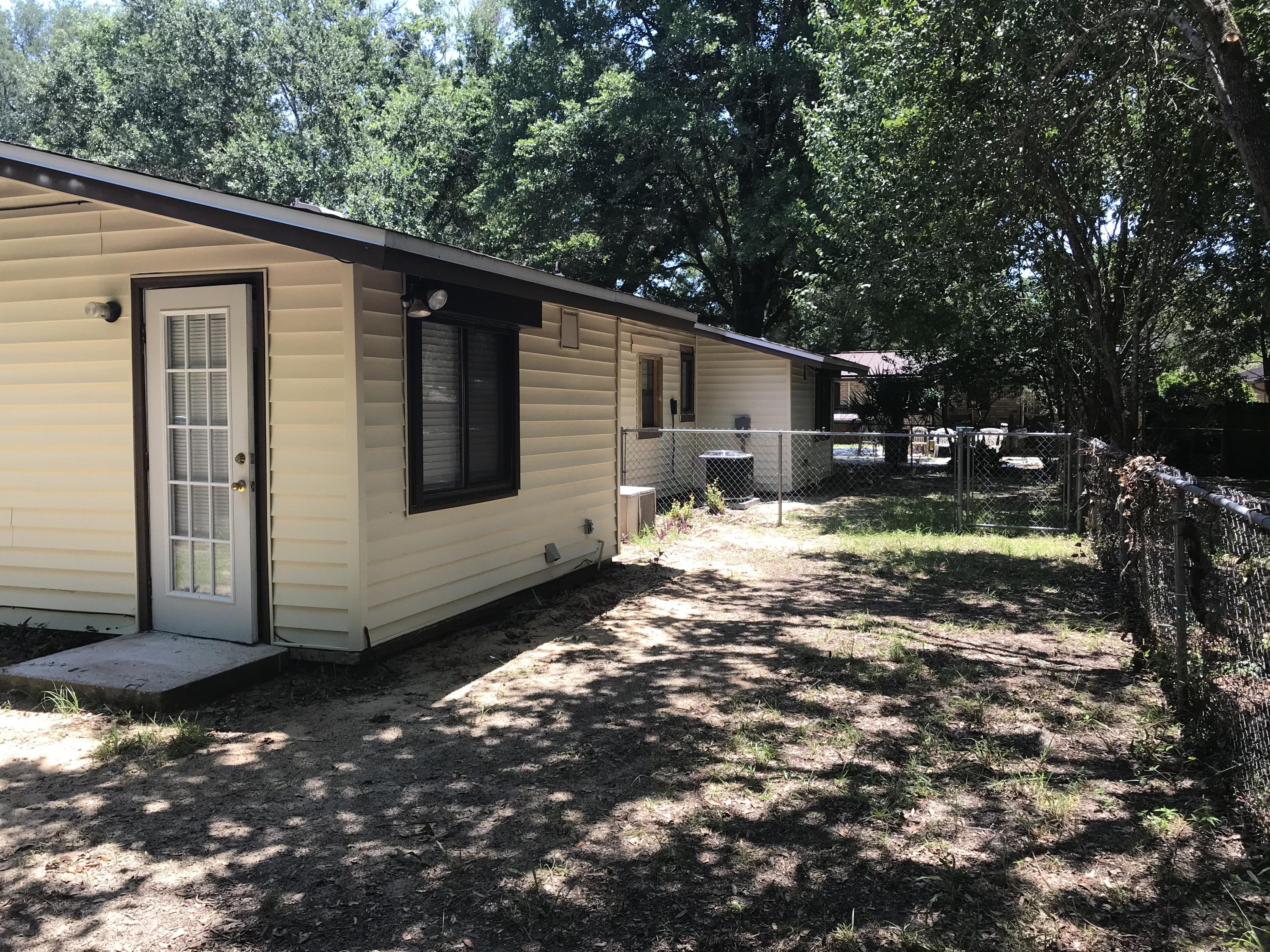 VALPARAISO PINECREST 2 - Residential Lease