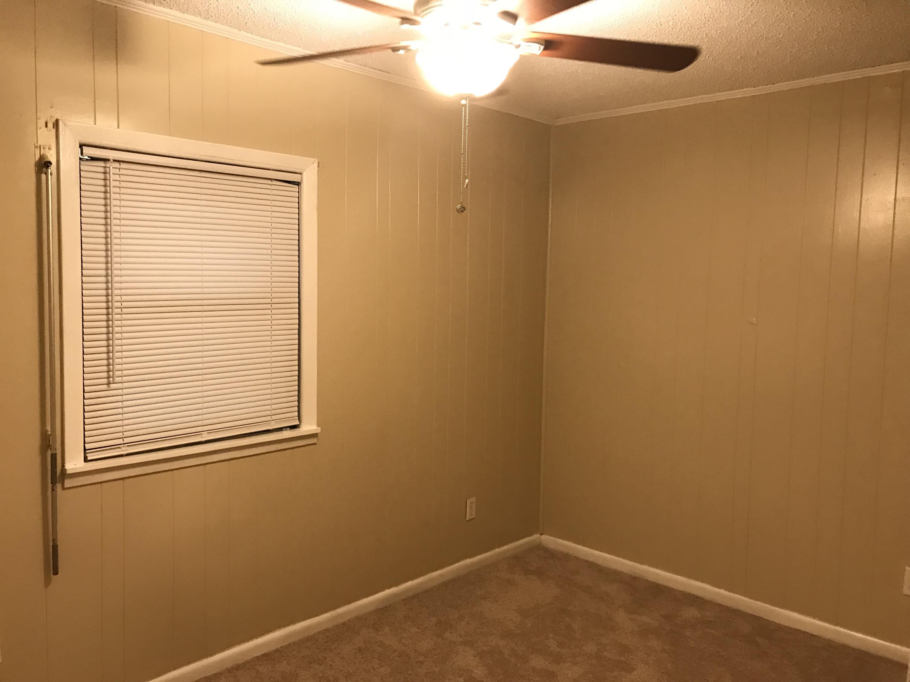 VALPARAISO PINECREST 2 - Residential Lease