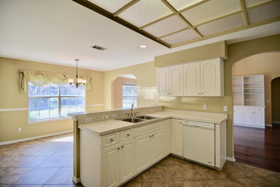 AVALON BEACH ESTATES - Residential Lease