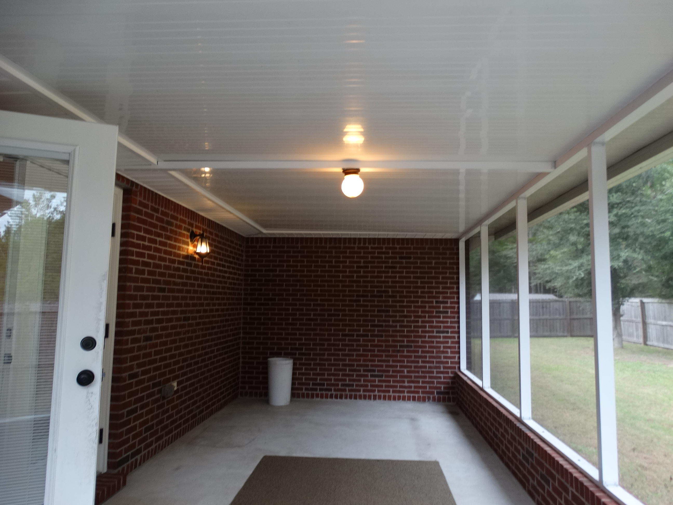 THE WOODLANDS OF WHISPERING PINES - Residential Lease