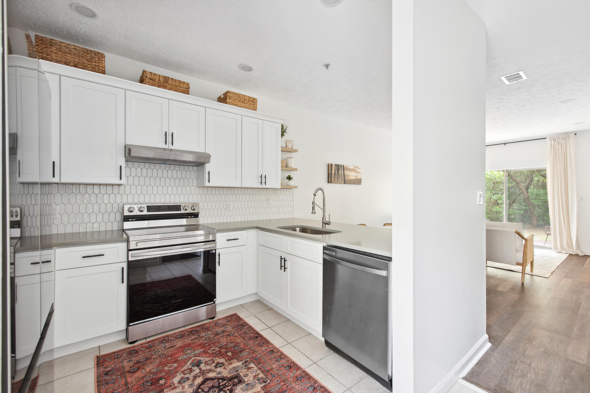 HERONS WATCH CONDO PH 1 - Residential