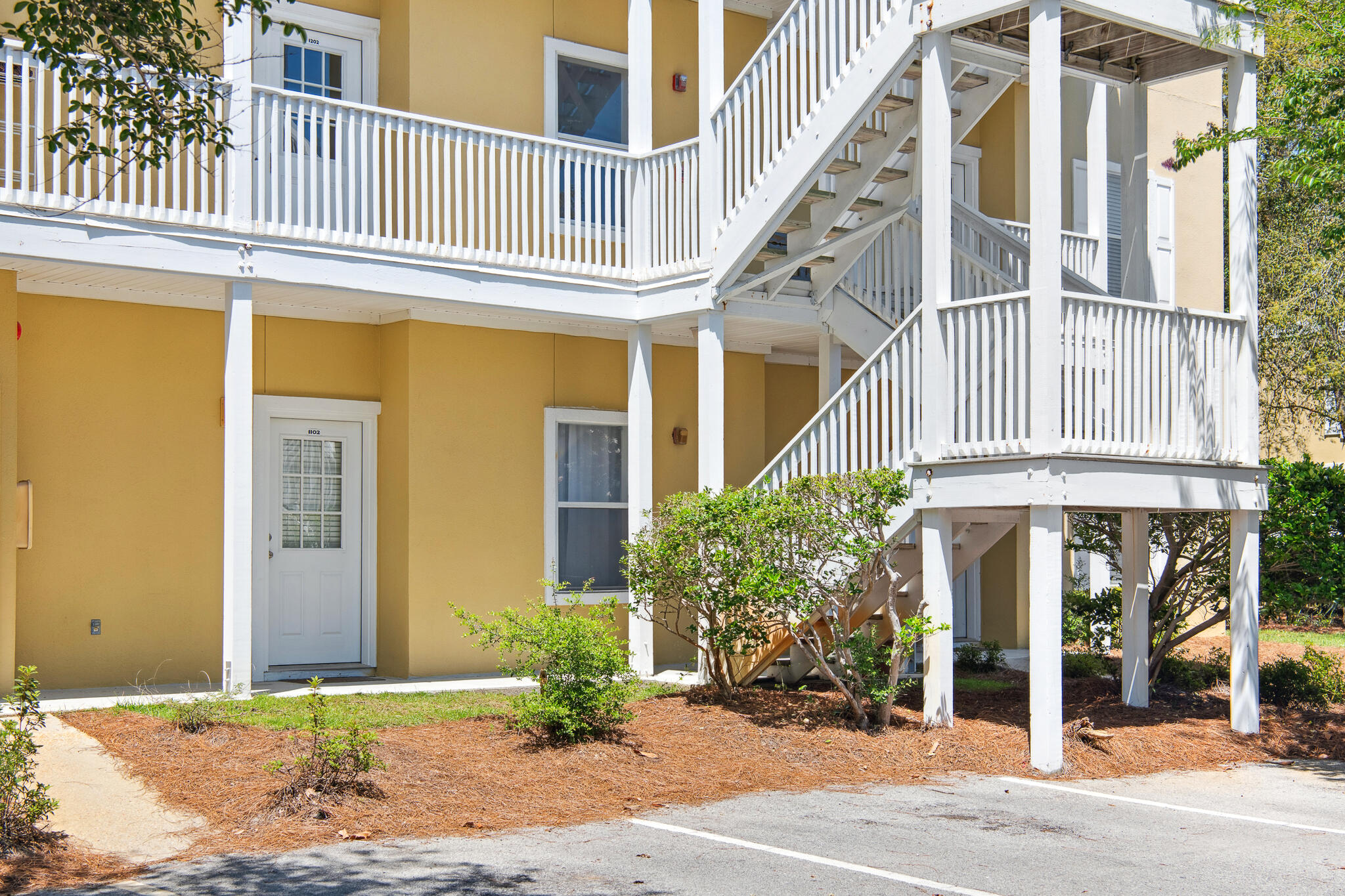 HERONS WATCH CONDO PH 1 - Residential