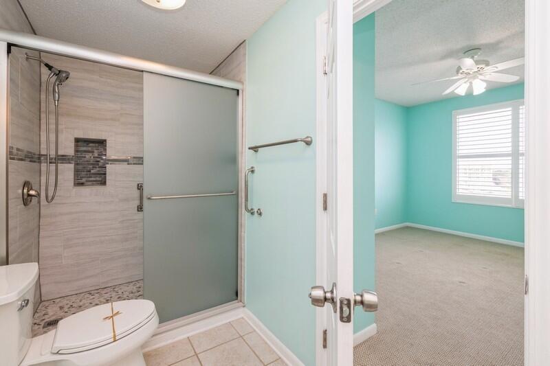 PALM COURT YACHT CLUB - Residential