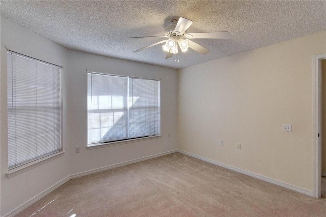 LIGHTHOUSE POINTE - Residential