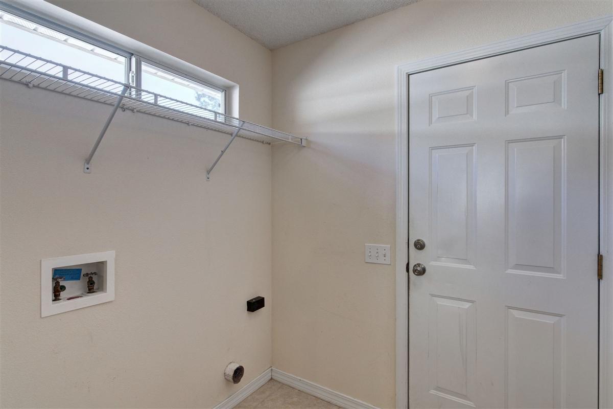 LIGHTHOUSE POINTE - Residential