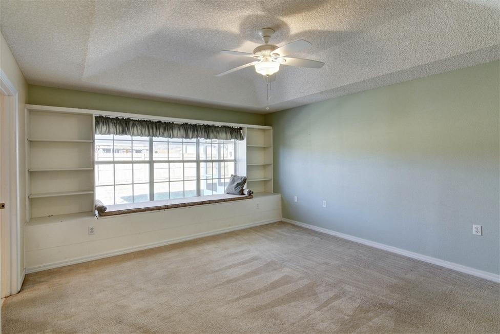 LIGHTHOUSE POINTE - Residential