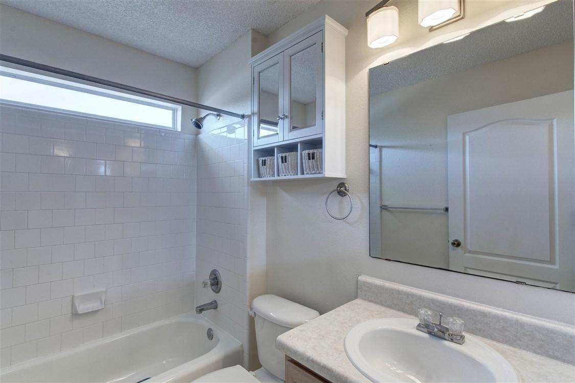 LIGHTHOUSE POINTE - Residential