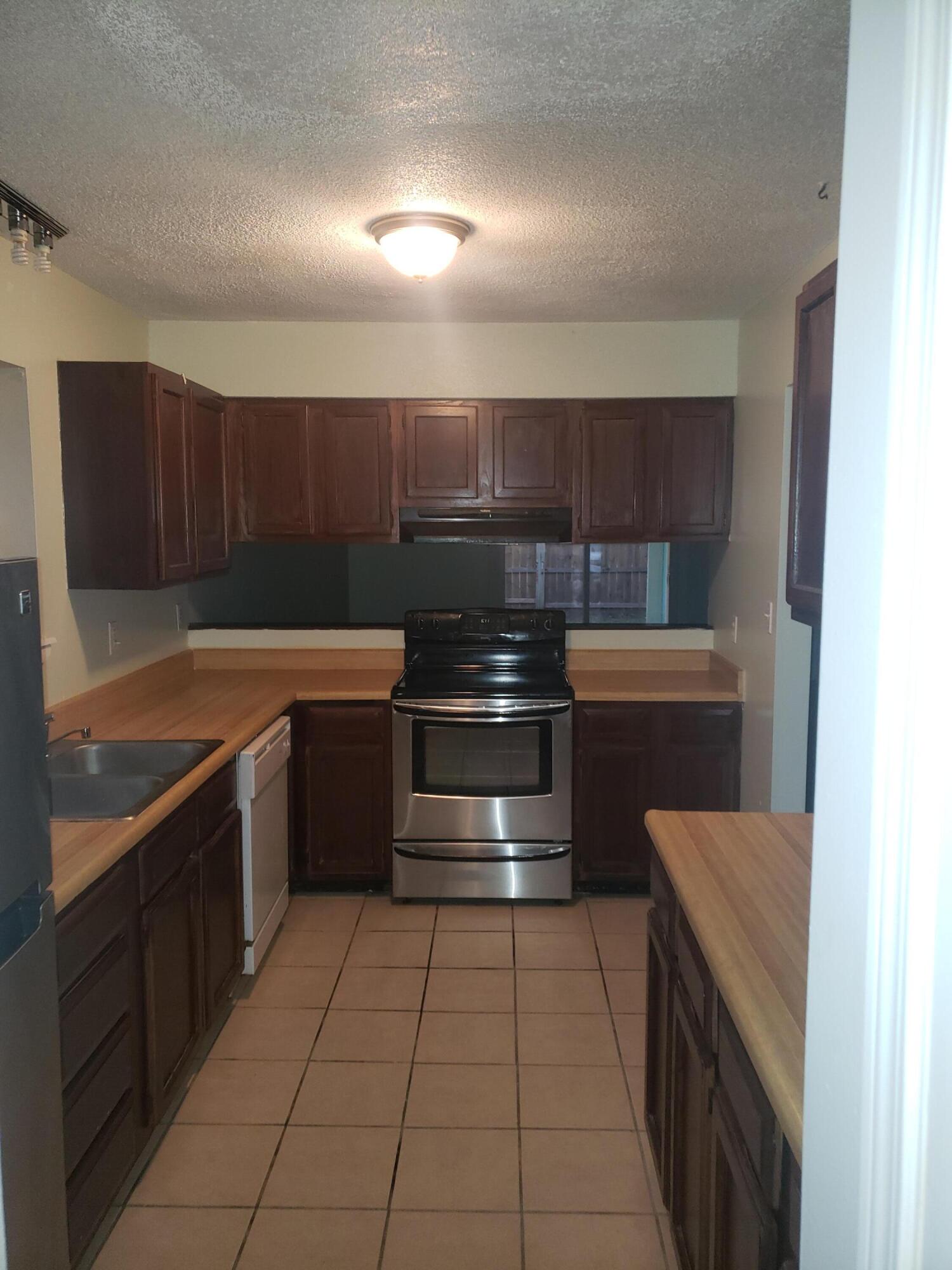 SCOTTWOOD - Residential