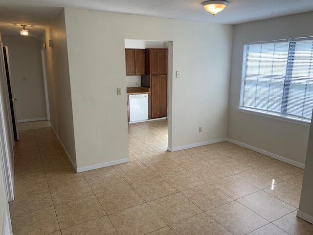 HIDDEN TRAILS PH 1 - Residential Lease