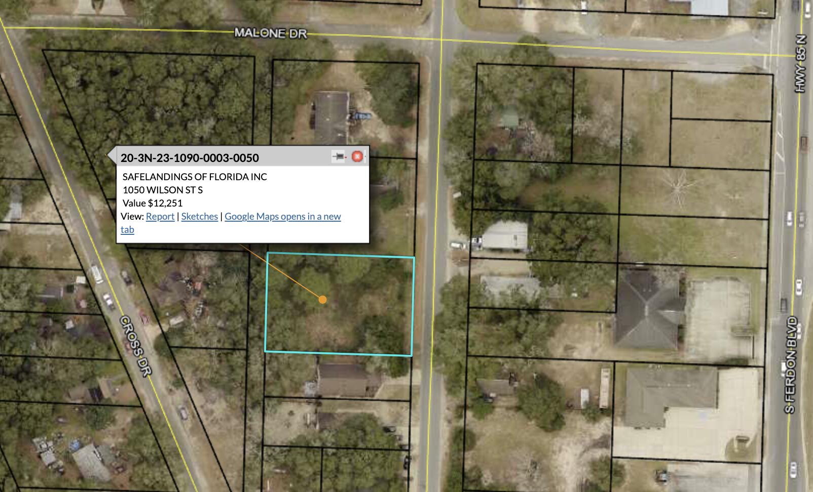 Zoned 20 units per acre!
Great area for possible future business. Located close to city hall, downtown, in the heart of crestview!