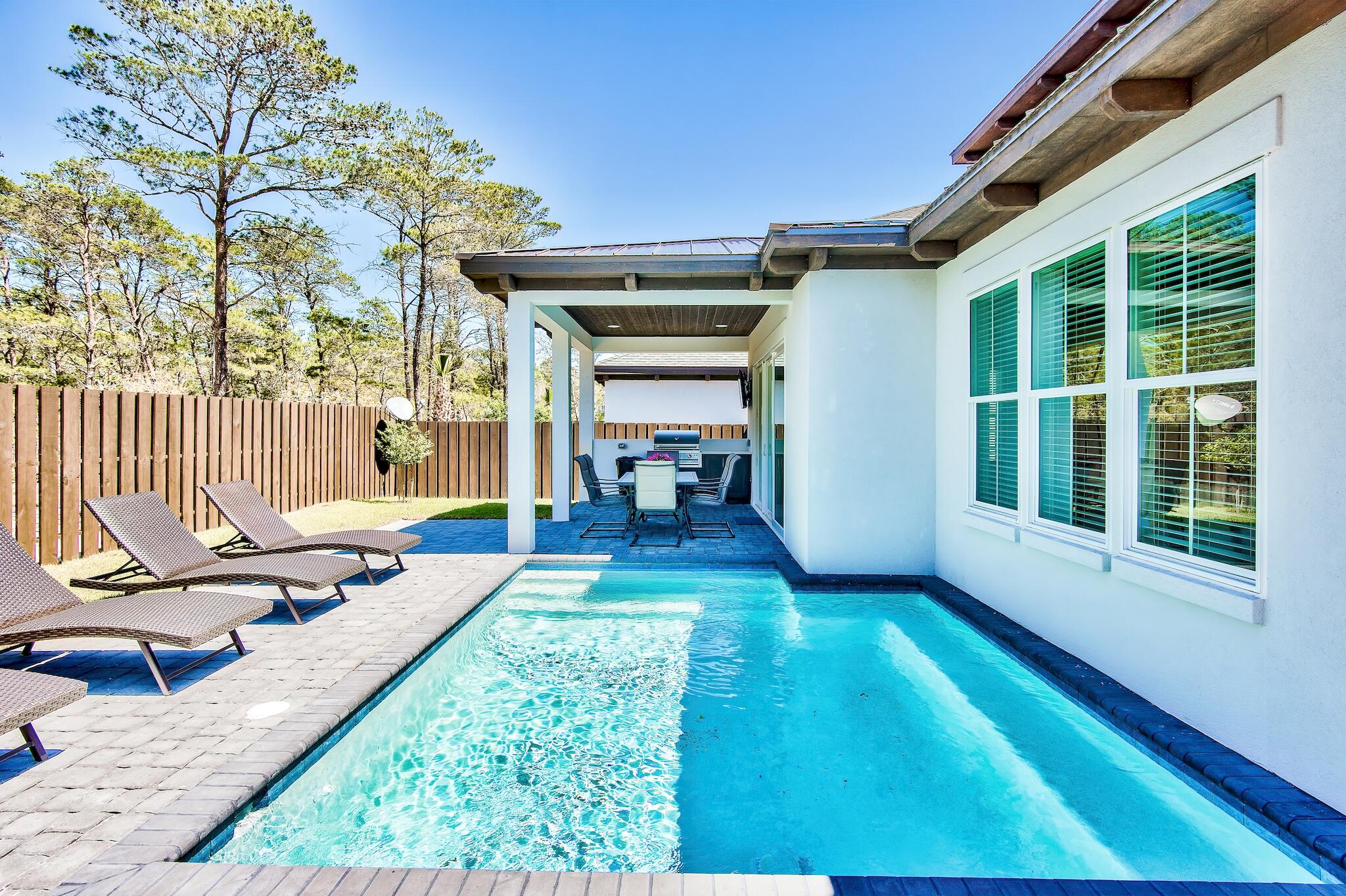 Santa Rosa Retreat - Residential