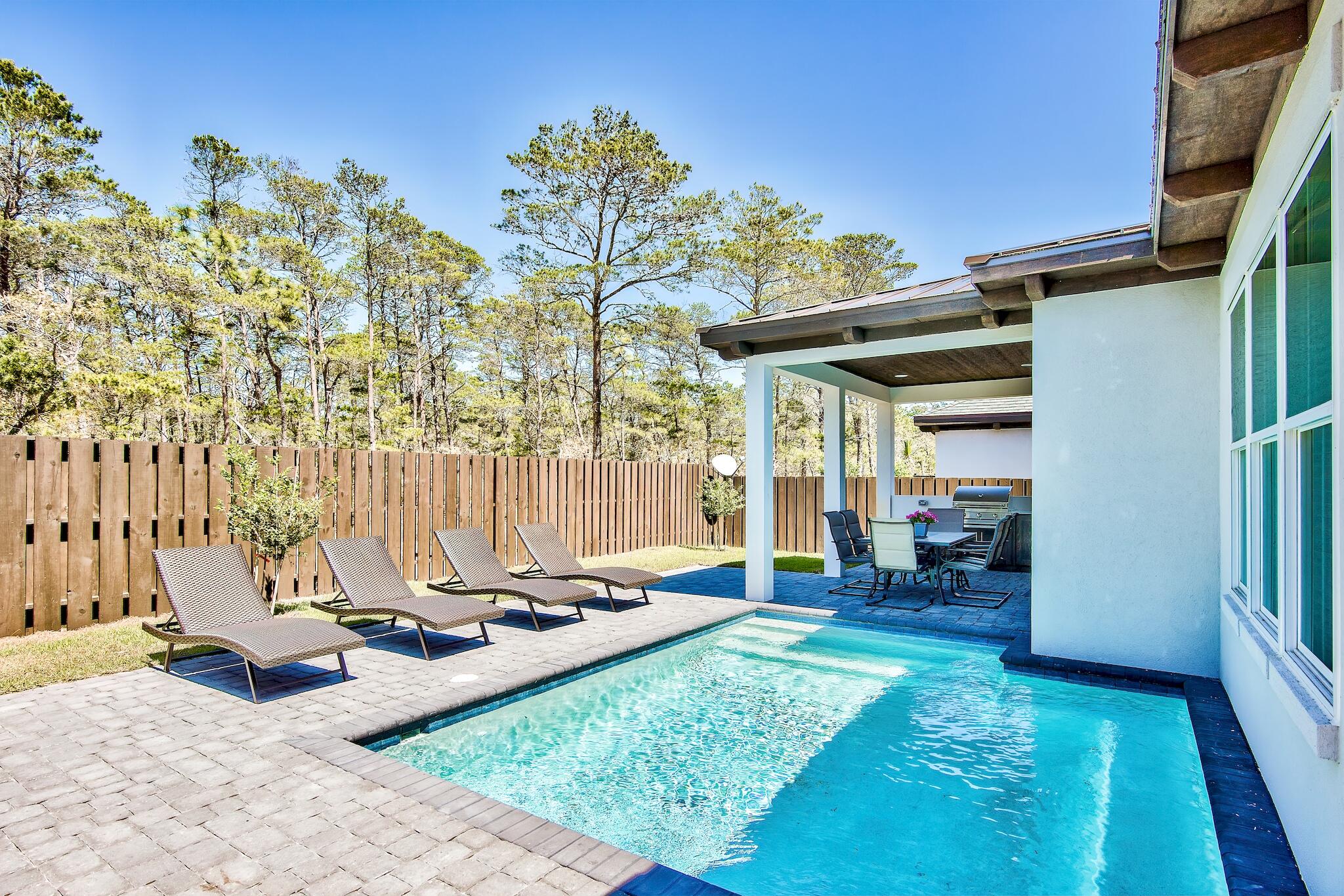 Santa Rosa Retreat - Residential