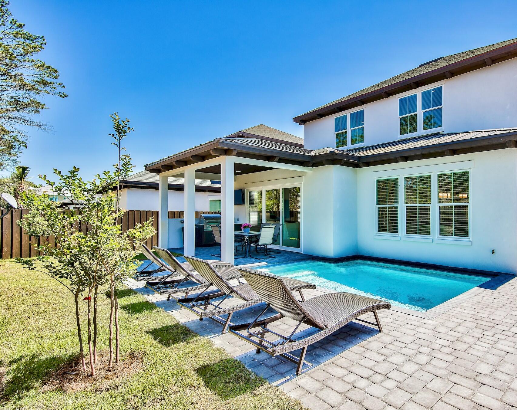 Santa Rosa Retreat - Residential