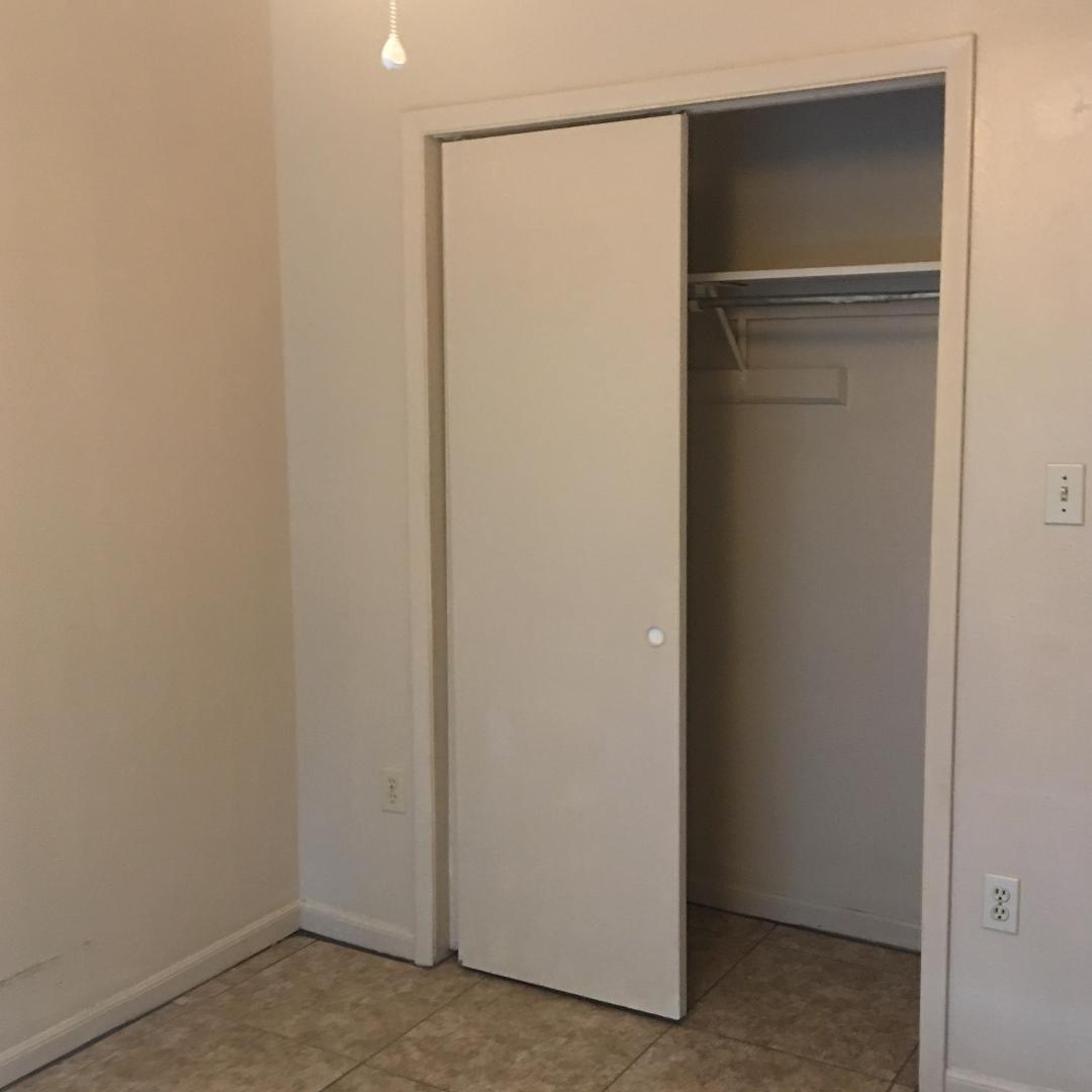 OAKDALE MINI FARMS - Residential Lease