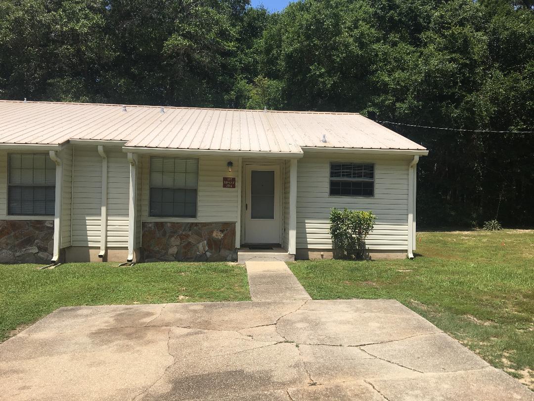 OAKDALE MINI FARMS - Residential Lease