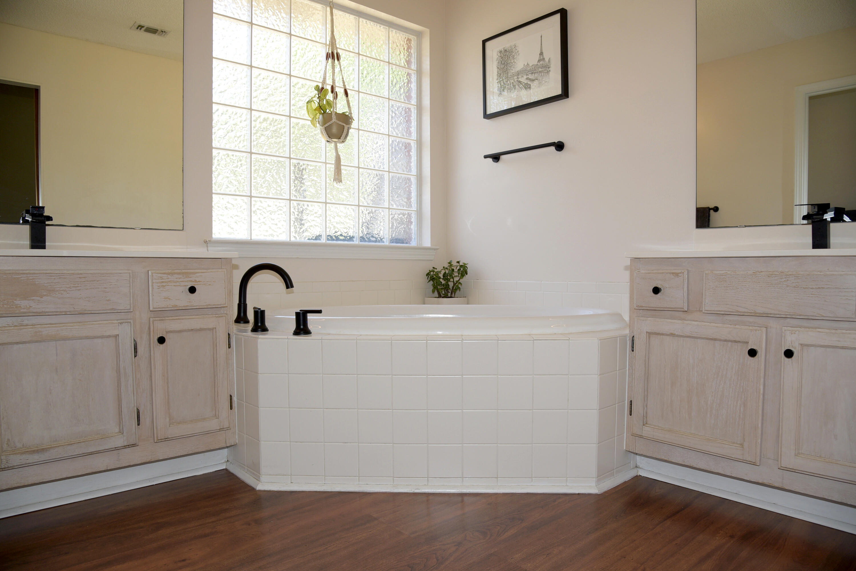 CEDAR RIDGE PH 14 - Residential