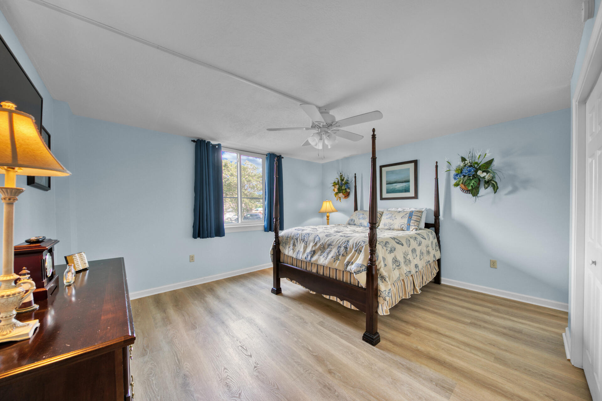 DOLPHIN POINT CONDO - Residential