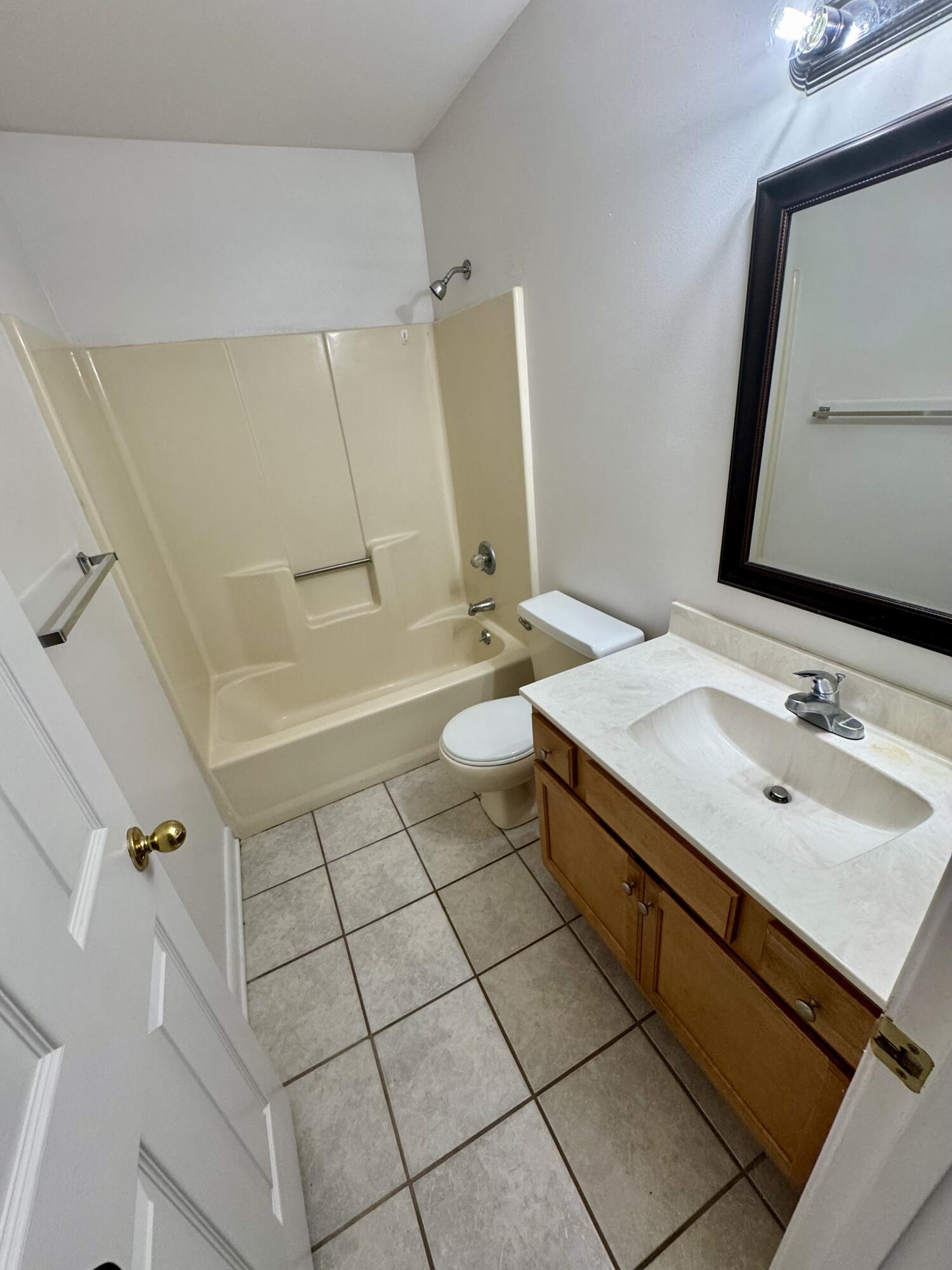 SCOTTWOOD - Residential Lease