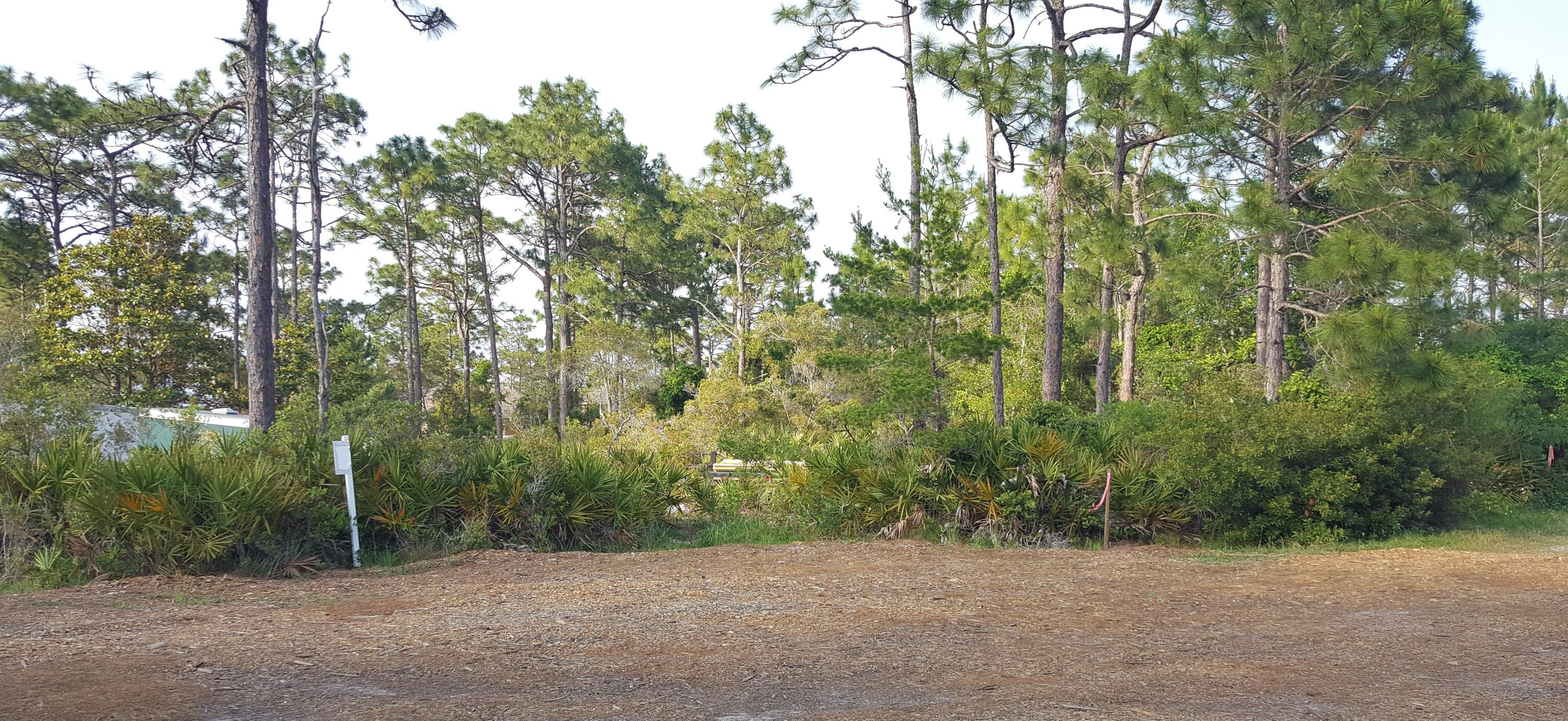SHELTER COVE ESTATES - Land