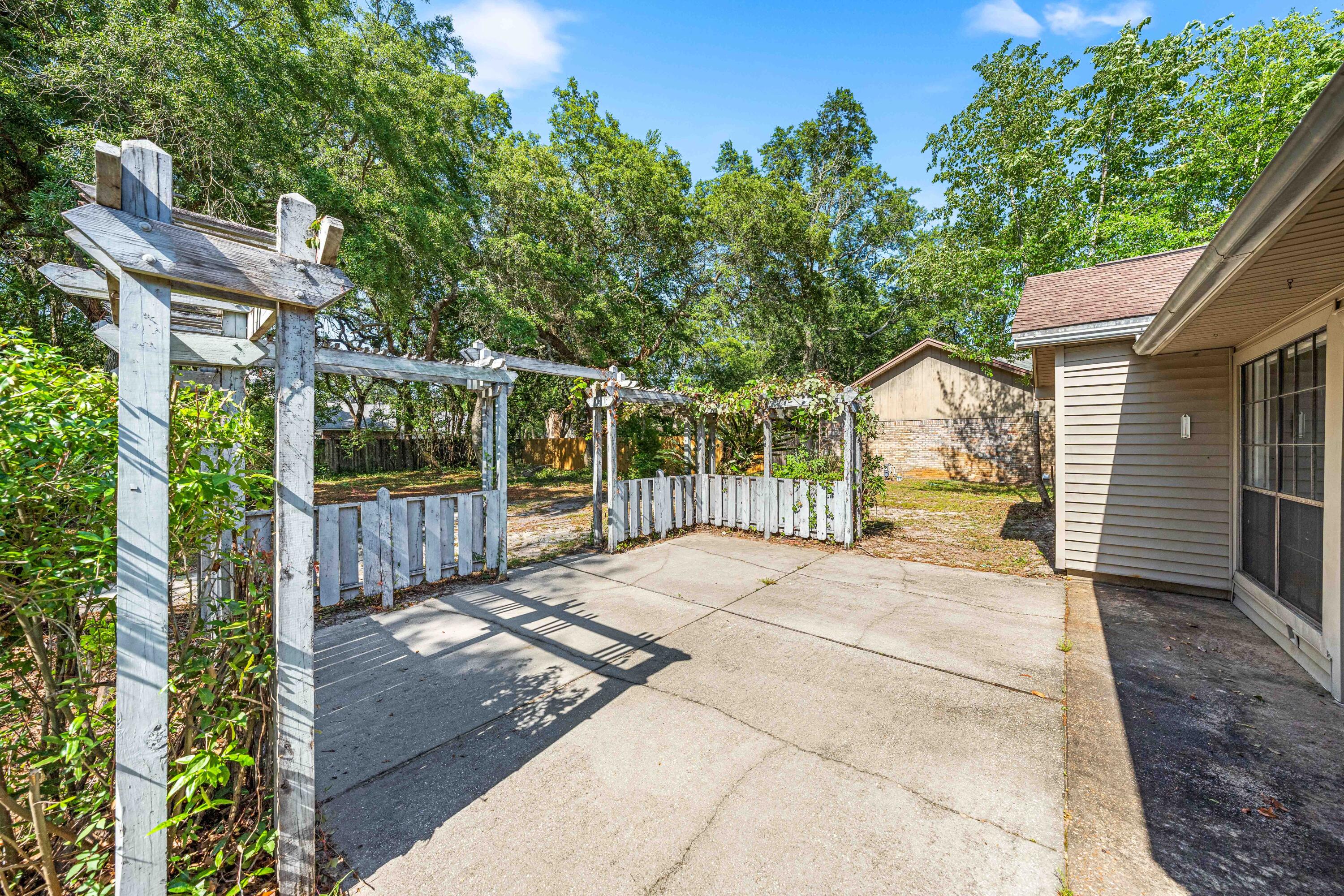 WOODLANDS - Residential