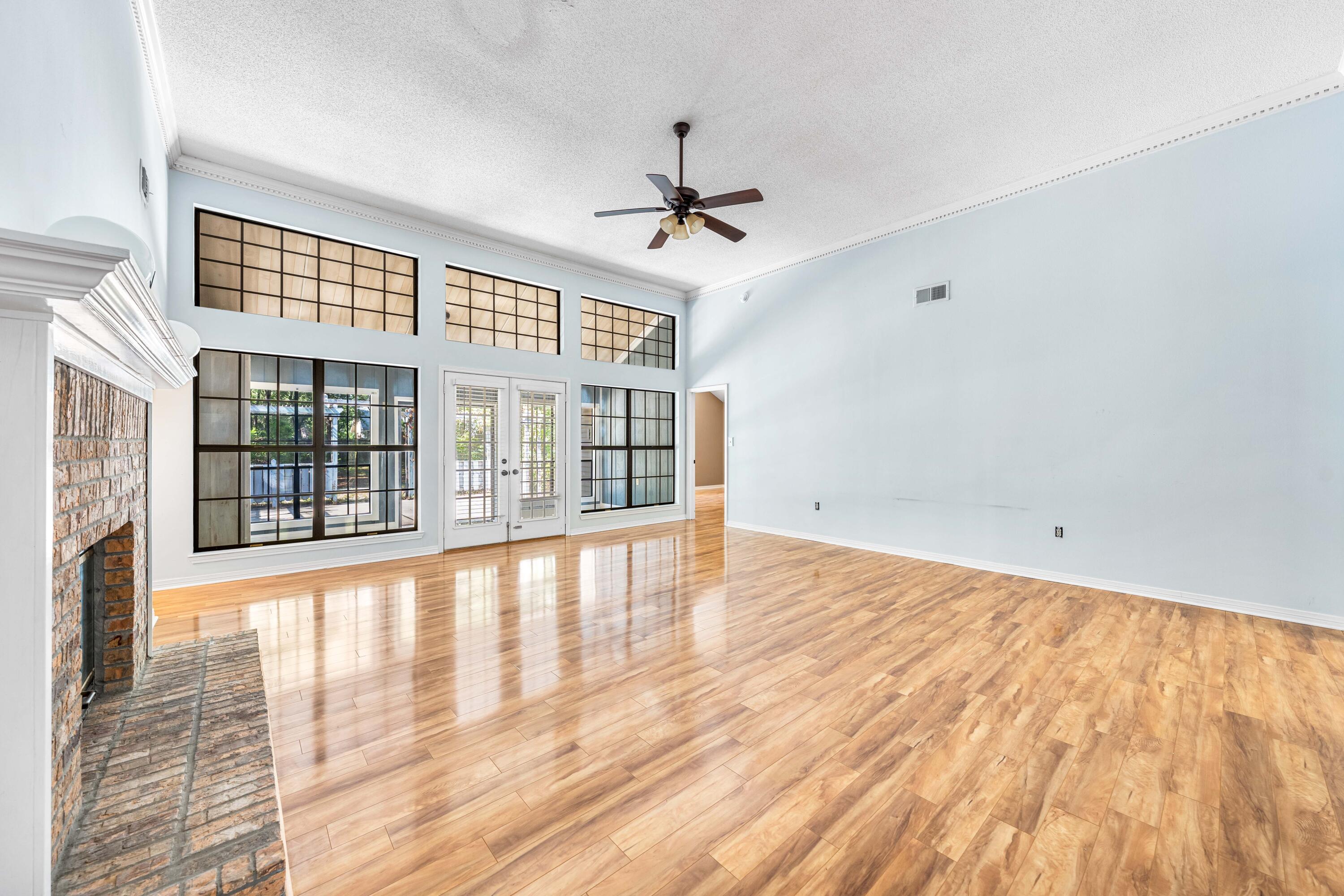 WOODLANDS - Residential