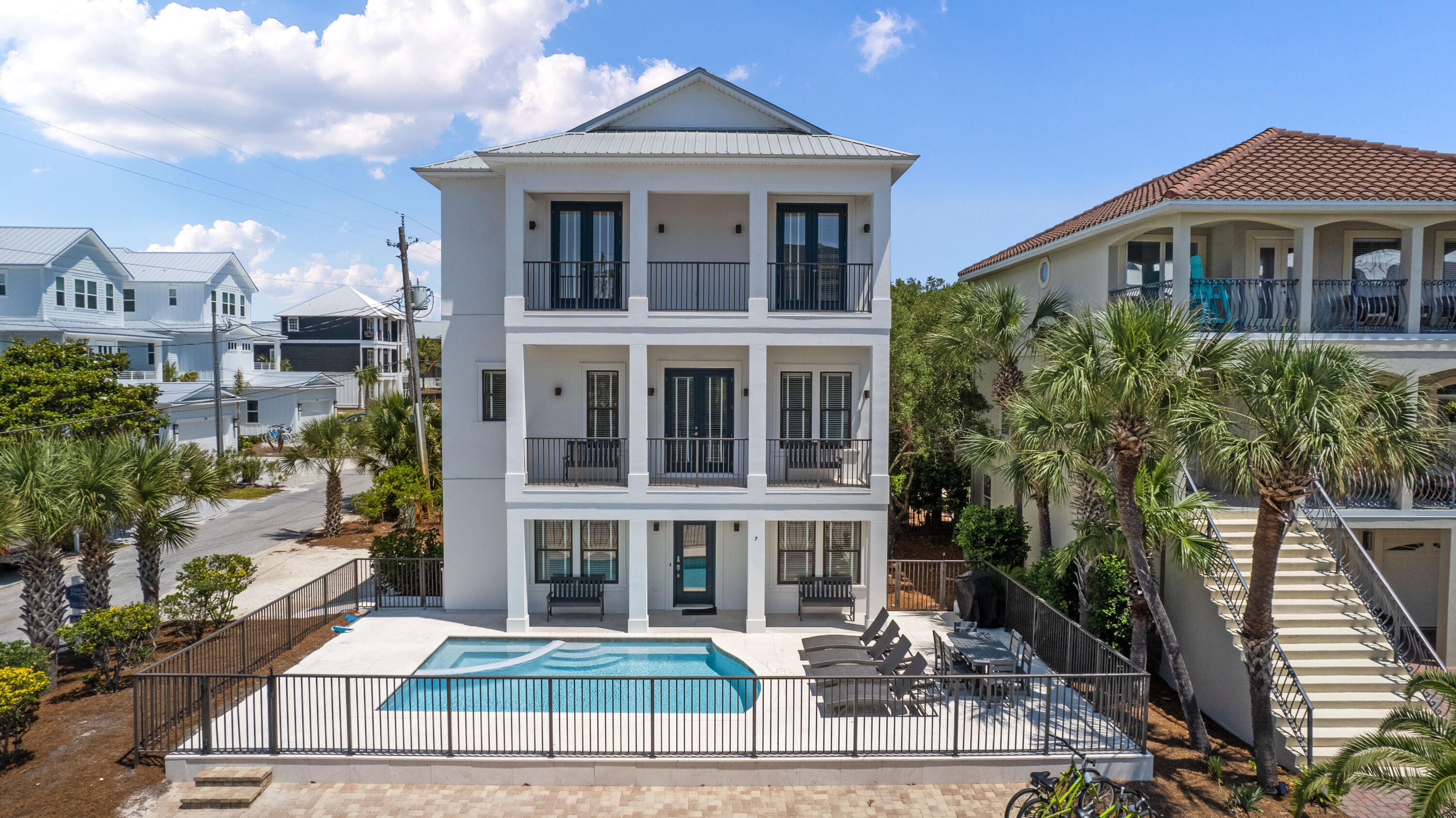 EMERALD DUNES S/D - Residential