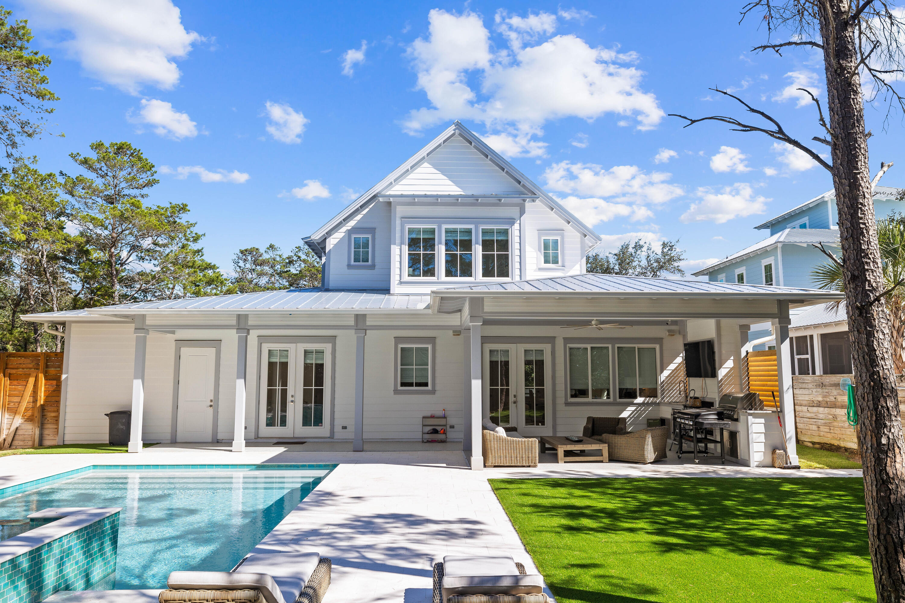 WHITES GULFVIEW ESTATES - Residential