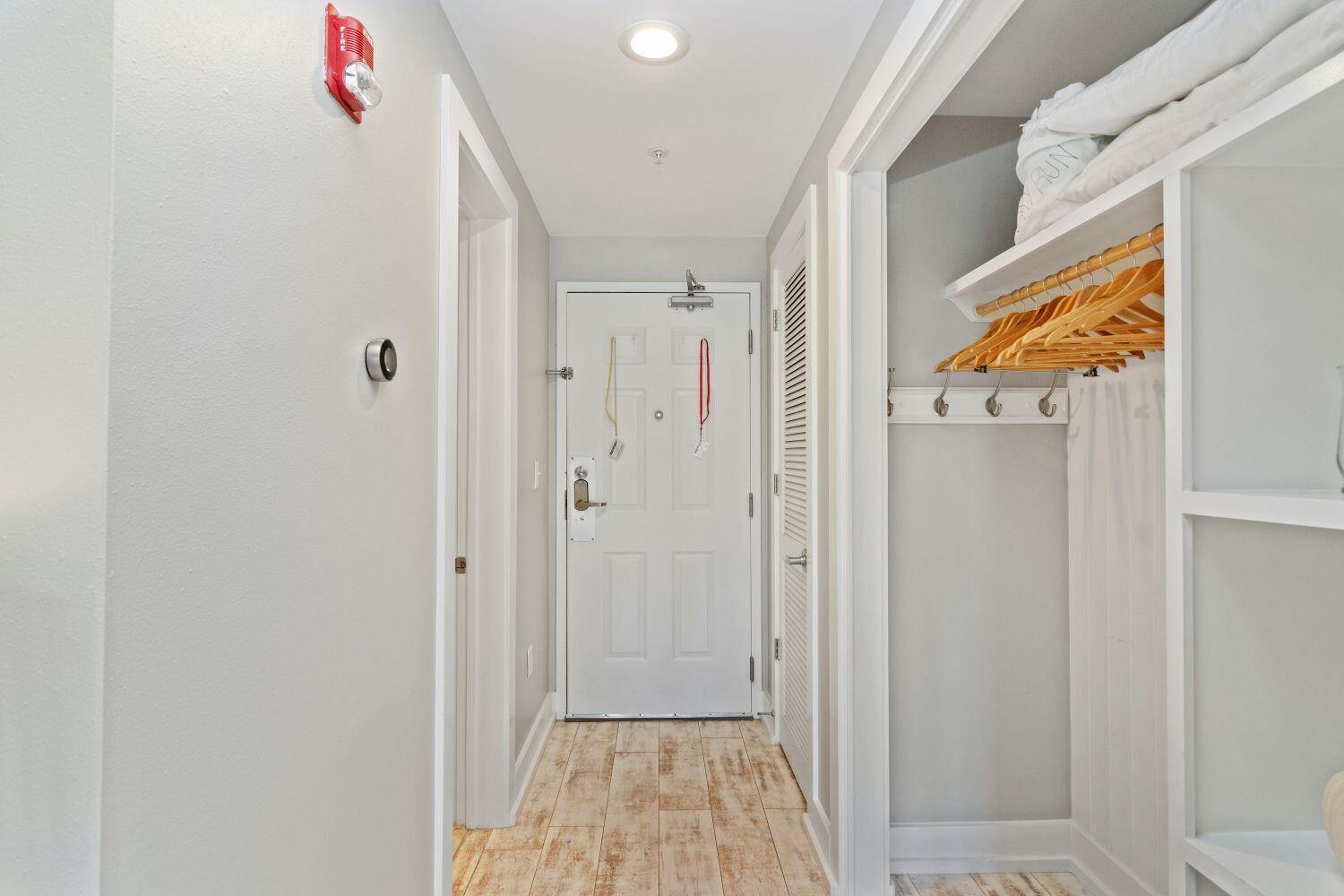 INN AT GULF PLACE - Residential